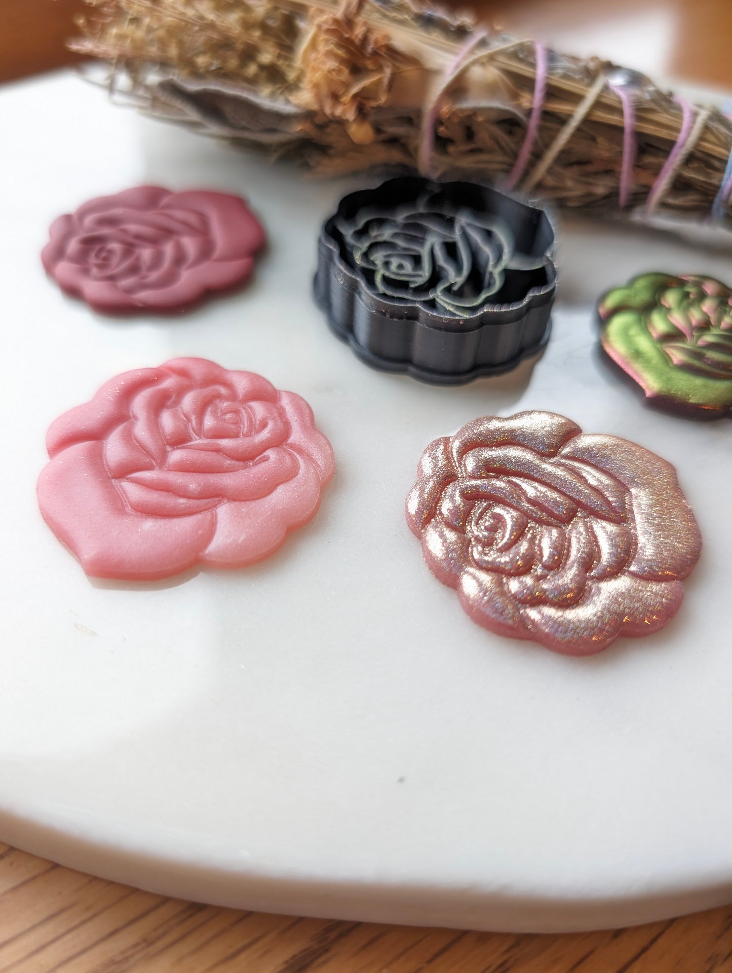 Traditional Tattoo Style Rose - Embossed Sharp Clay Cutter