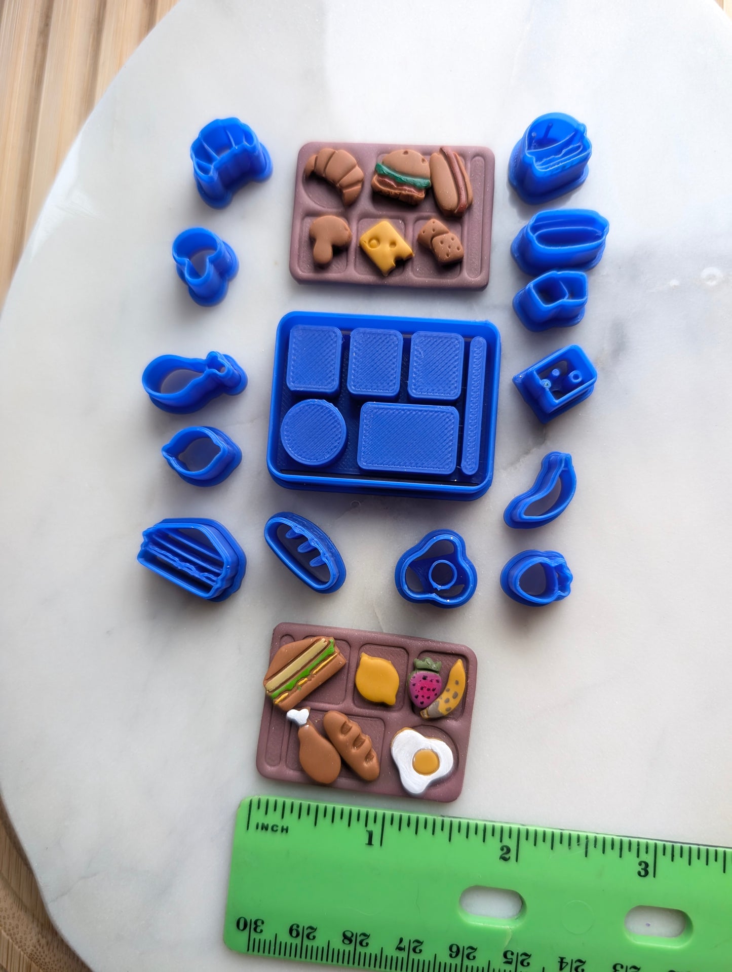 Food Tray with 10+ Micro Cutters Sharp Clay Cutter