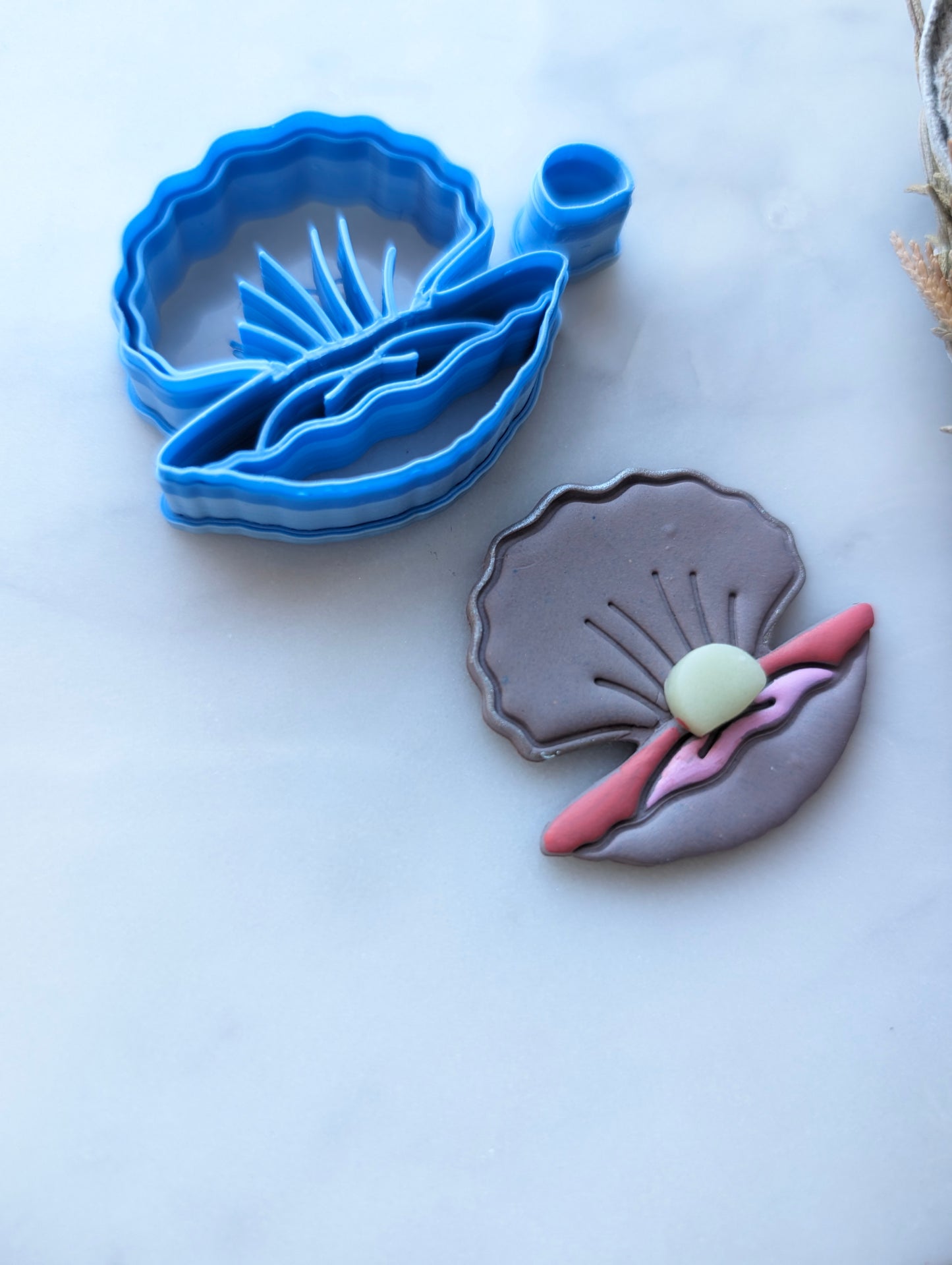 Open Oyster with Pearl Sharp Clay Cutter