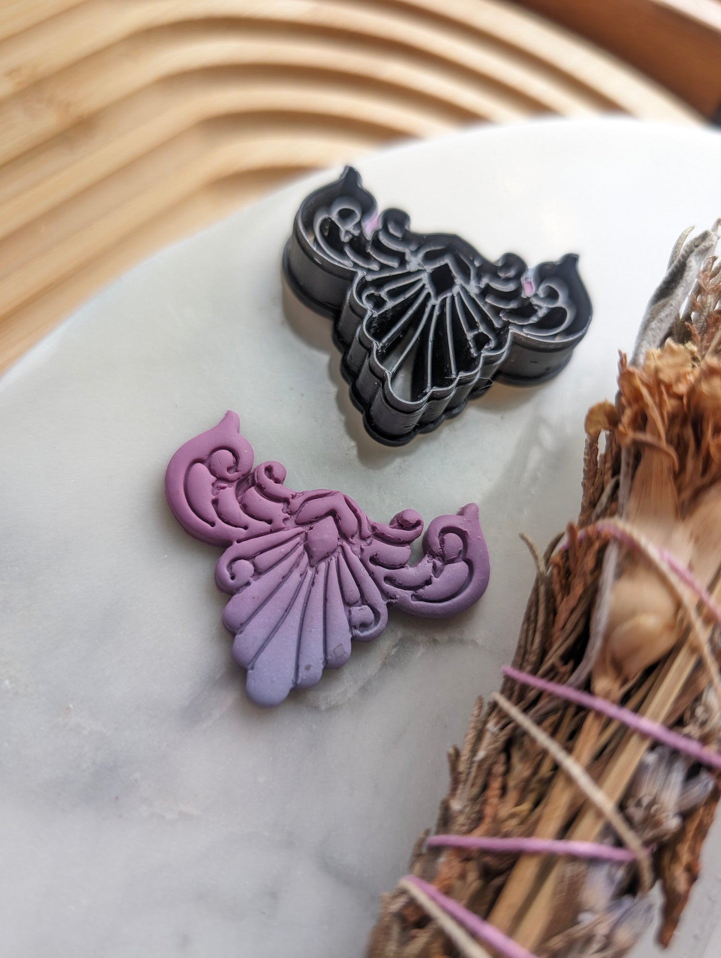 Flourish Shell Filigree Sharp Clay Cutter