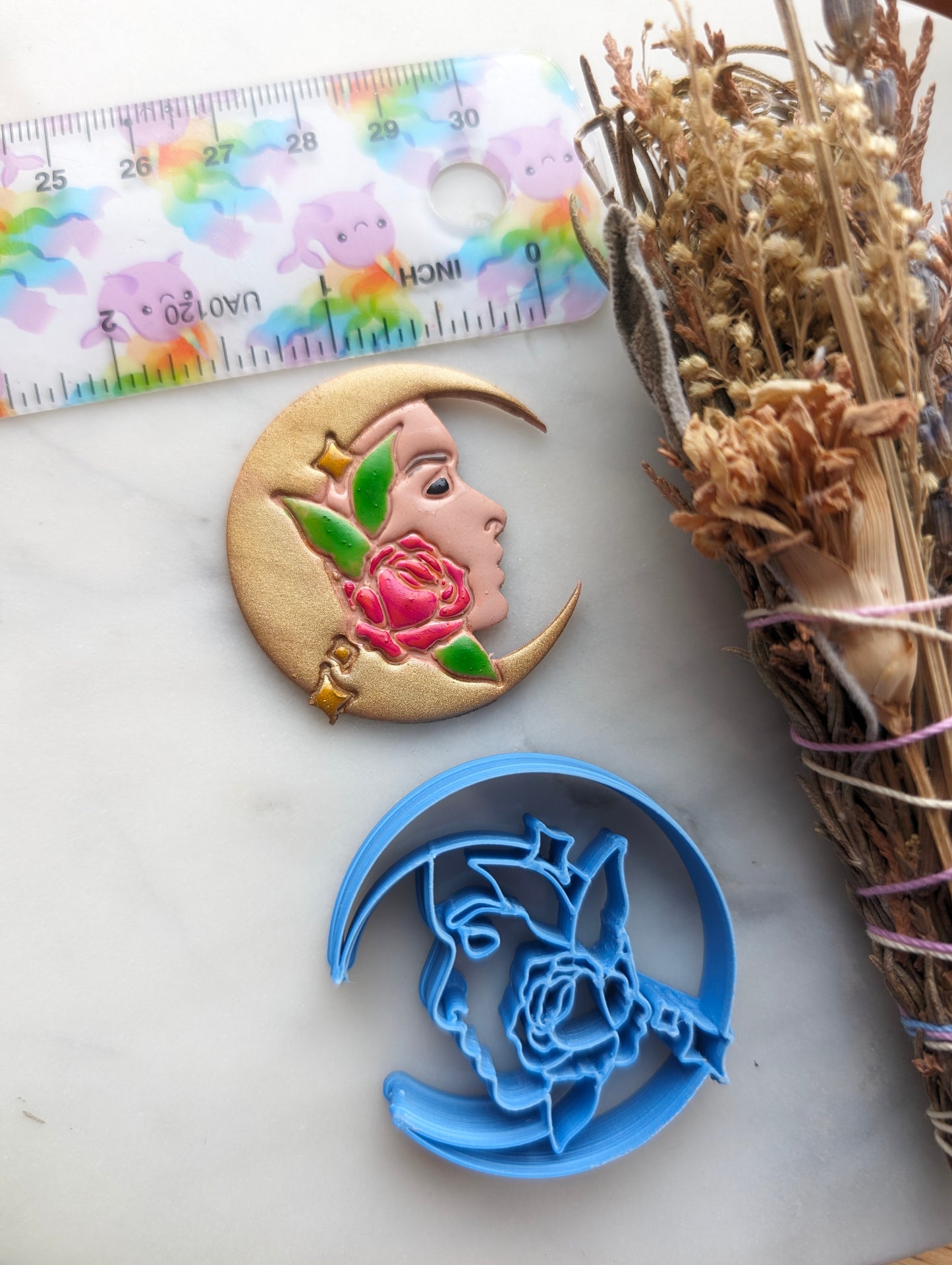 Face and Flowers on Crescent Moon Sharp Clay Cutter