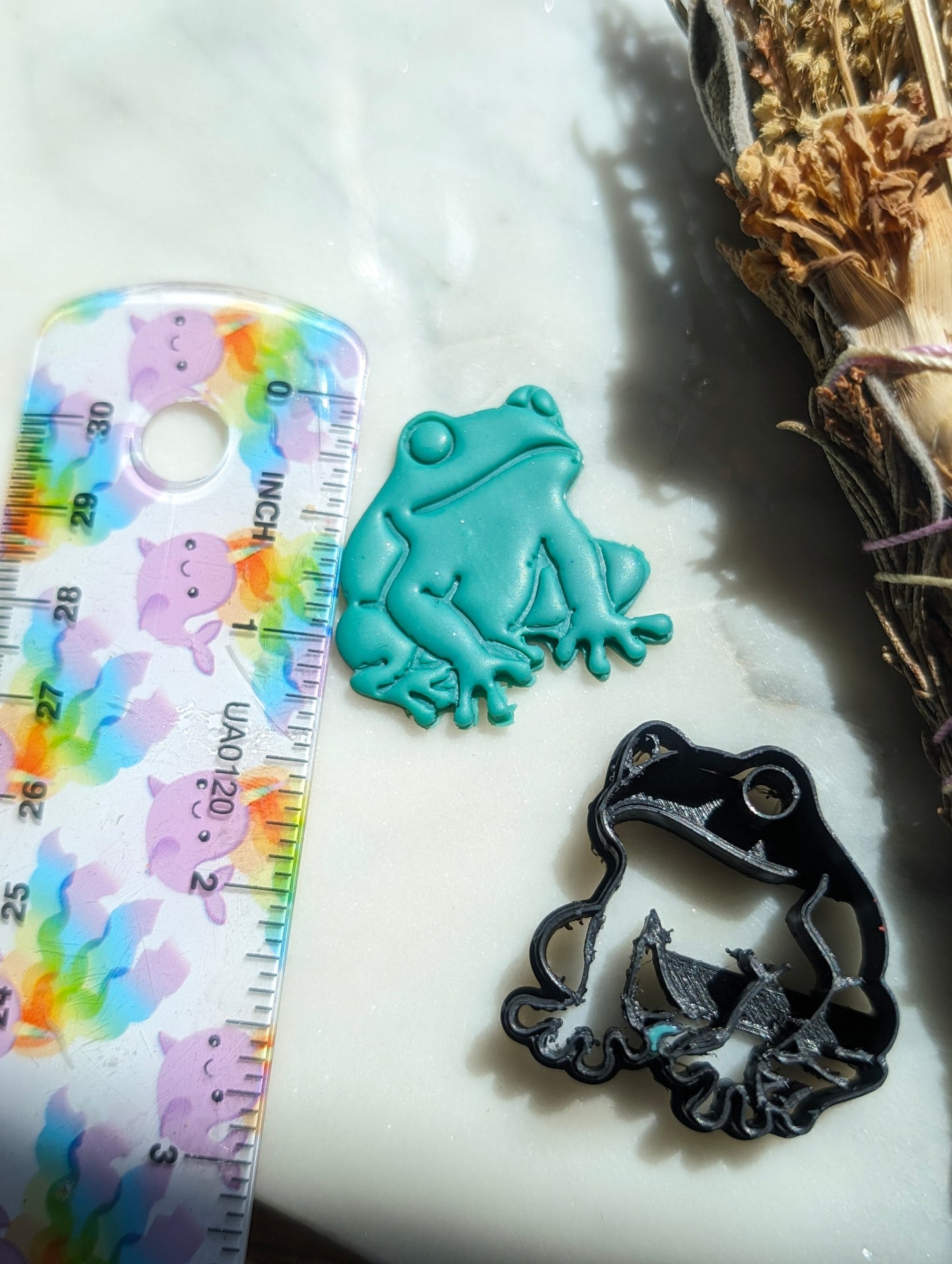 Chubby New Frog Sharp Clay Cutter