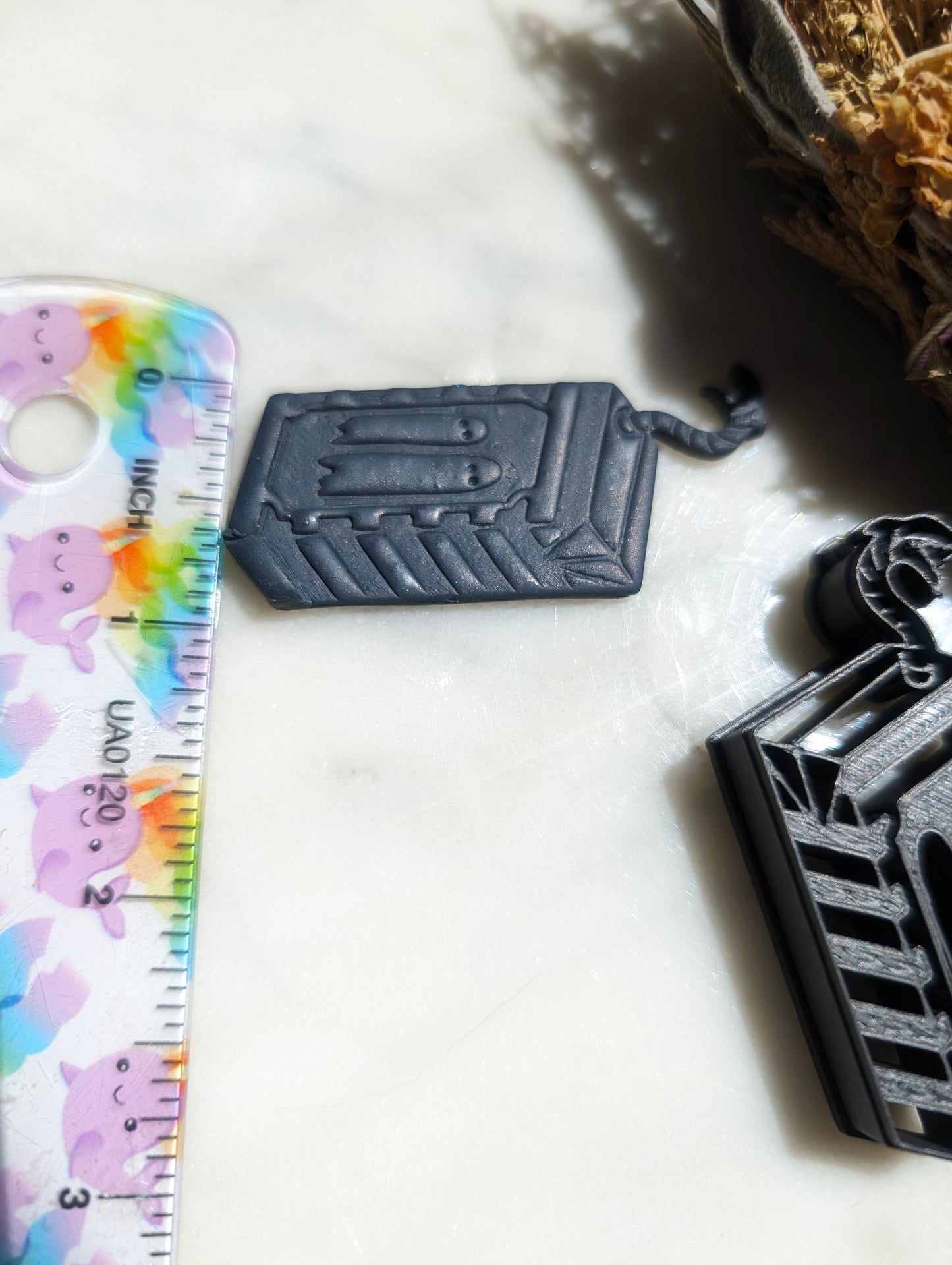 Beetle Juice Box Sharp Clay Cutter