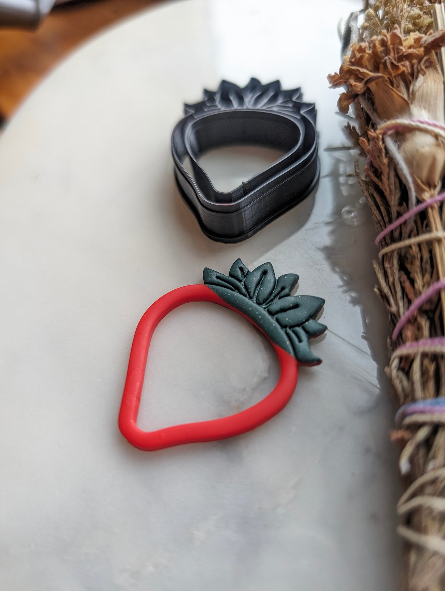 Strawberry Cutout Outline Embossed Sharp Clay Cutter