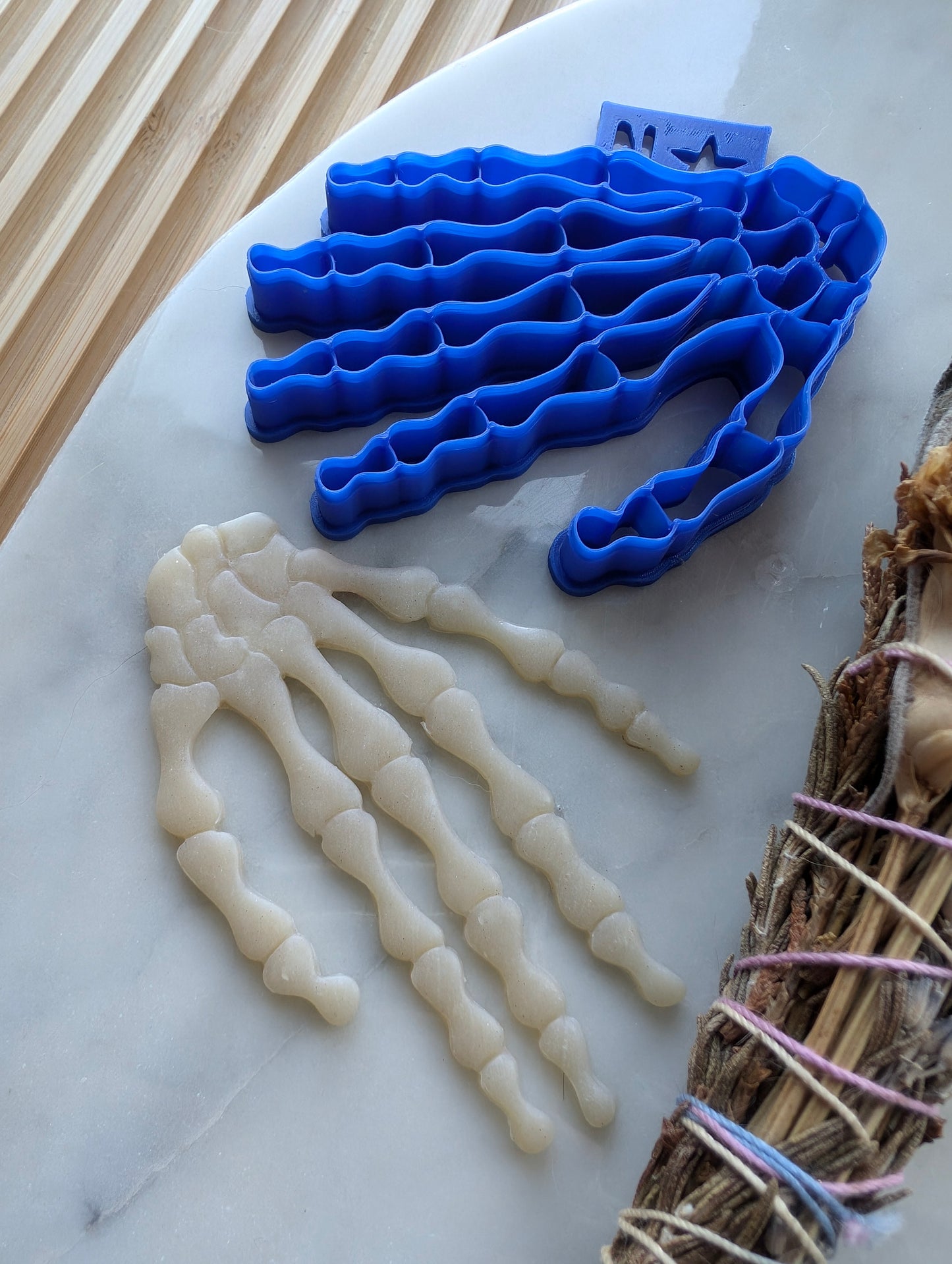 XL Skeletal Hand Sharp Clay Cutter