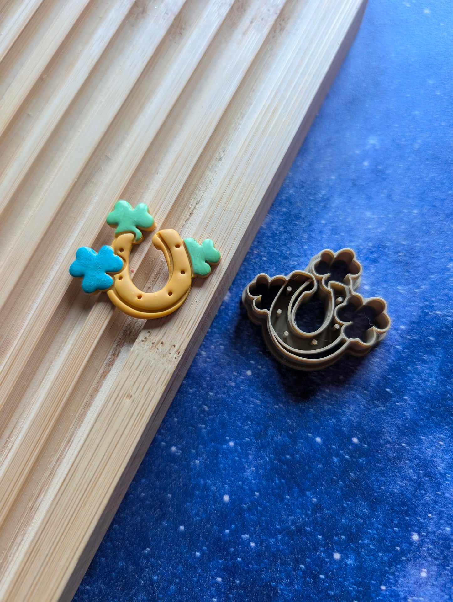 Horseshoe and 3 Shamrocks Sharp Clay Cutter
