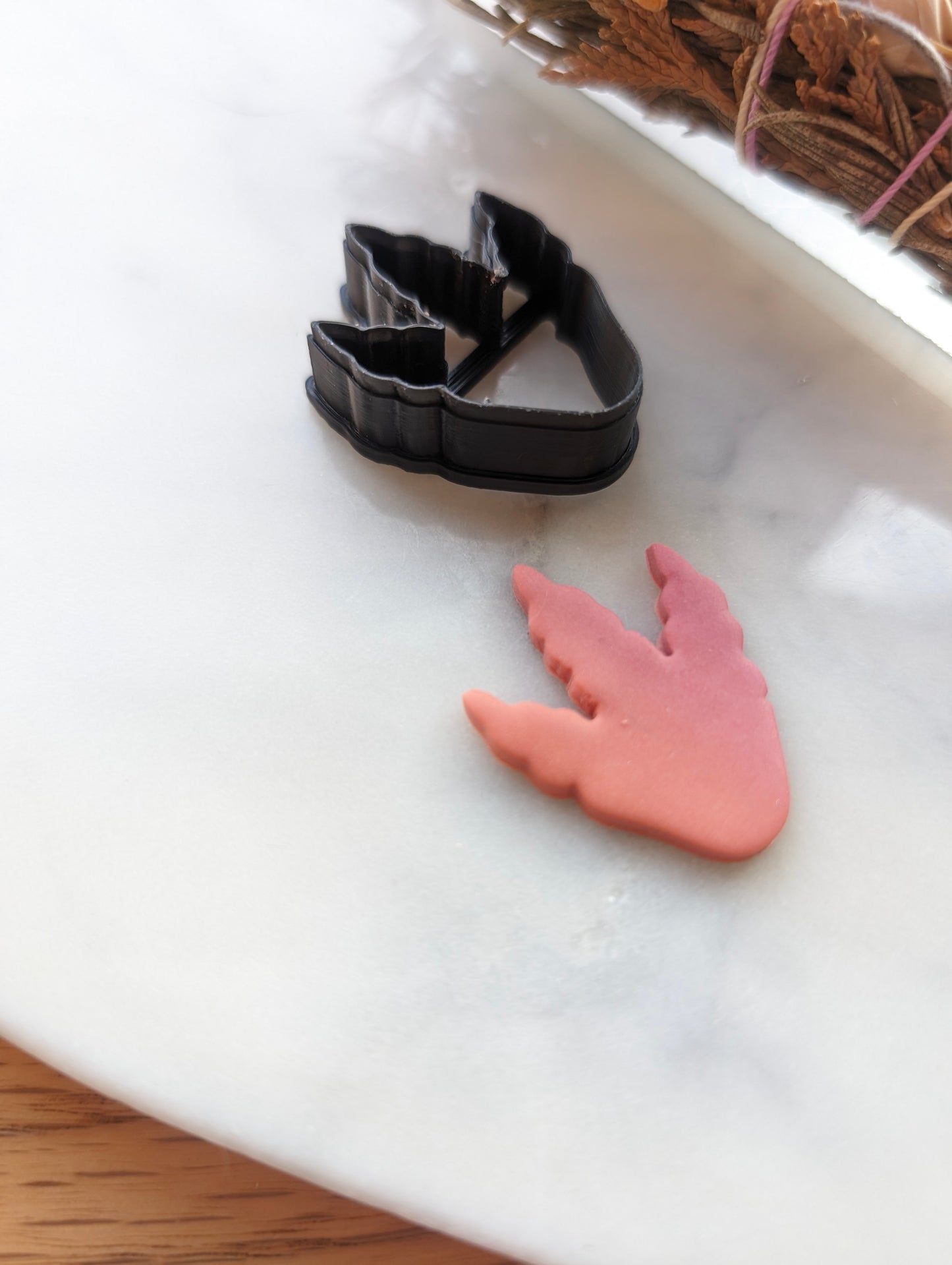 Dinosaur Foot Sharp Clay Cutter