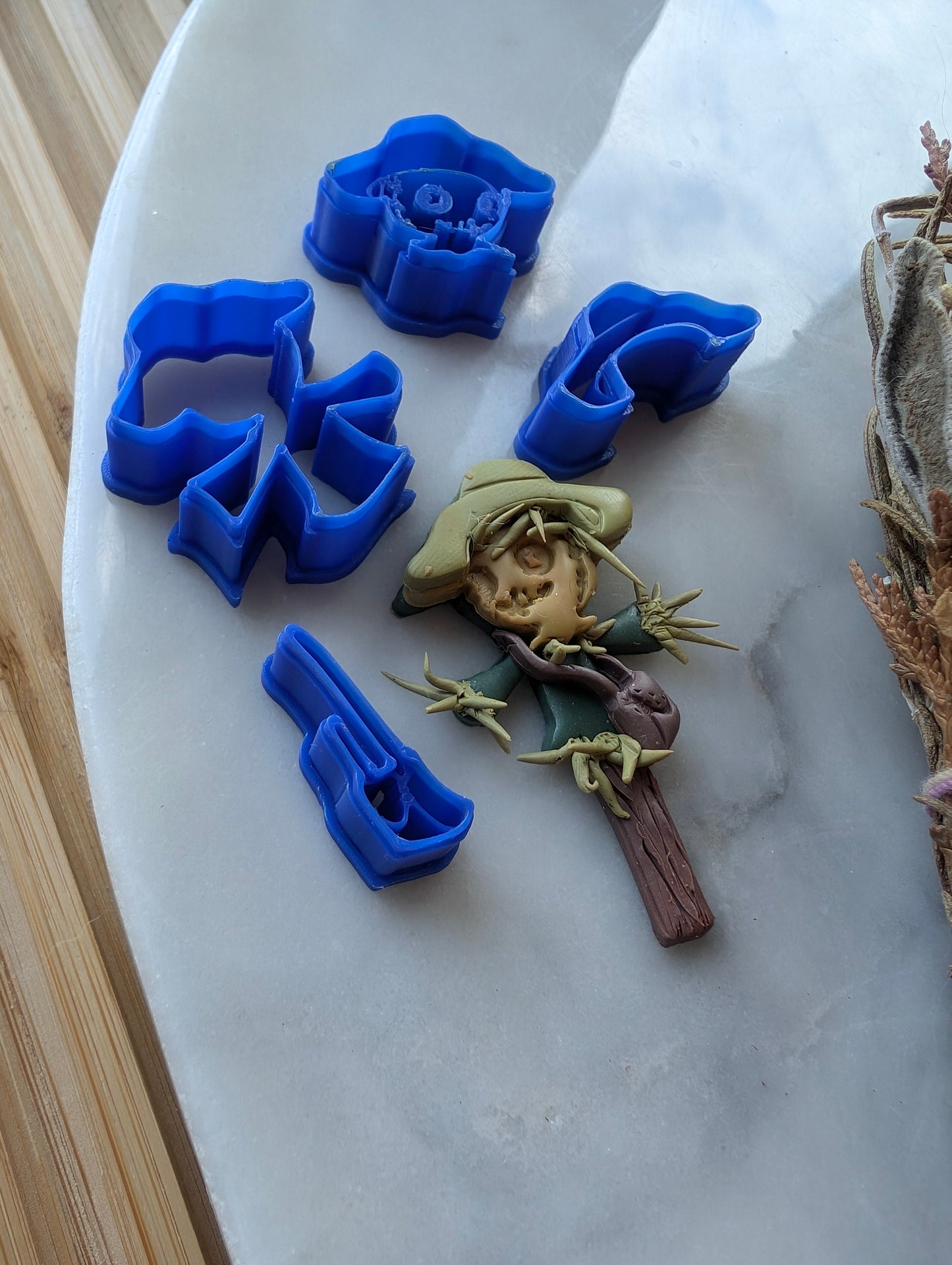 4-Piece Scarecrow Sharp Clay Cutter