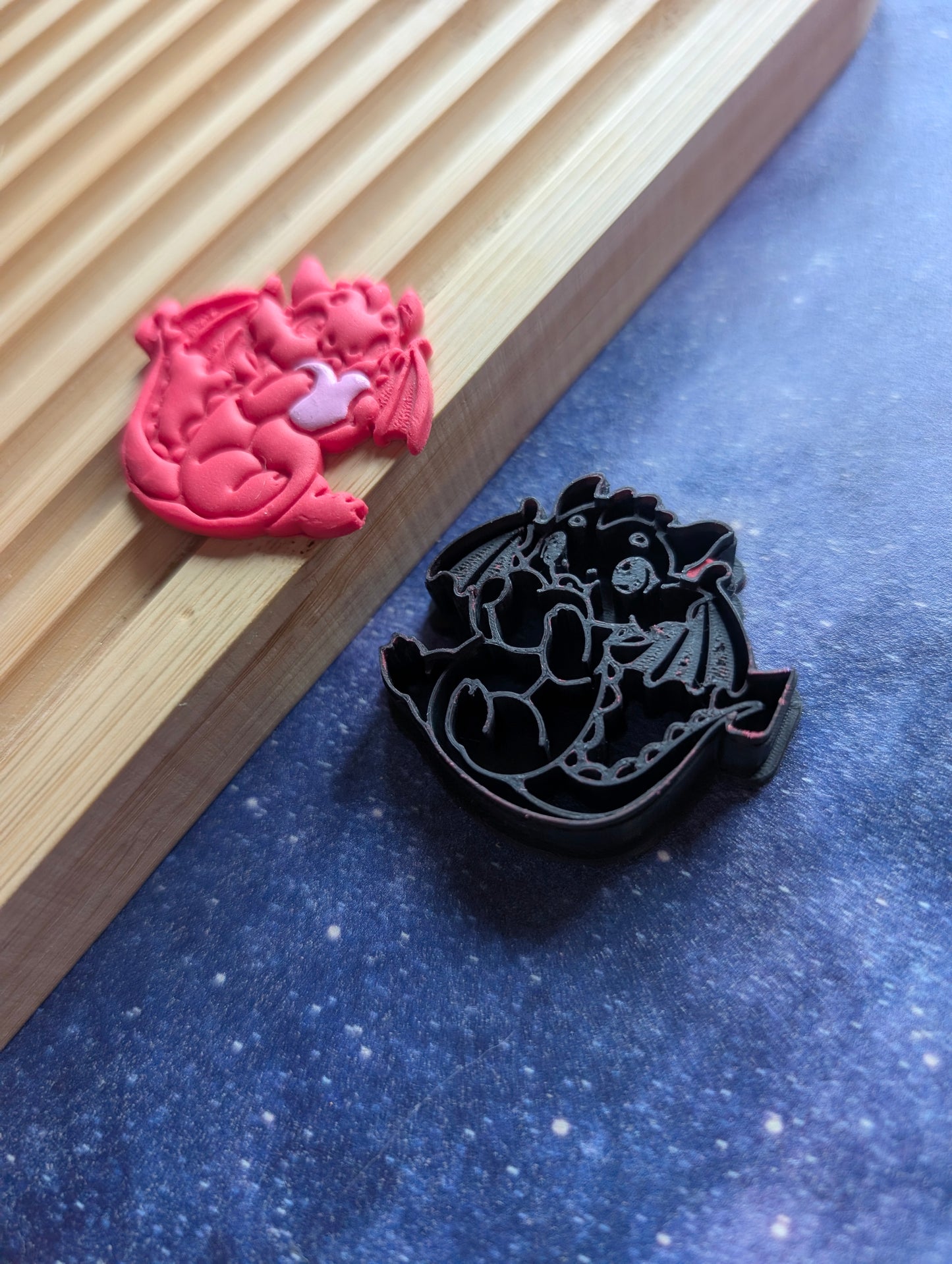 Chibi Dragon Licking a Heart Sharp Clay Cutter