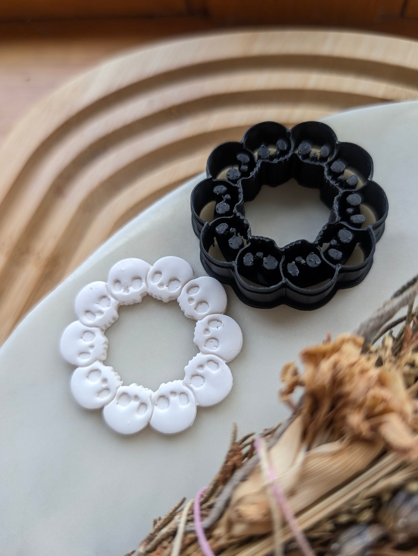 Skull Wreath Sharp Clay Cutter
