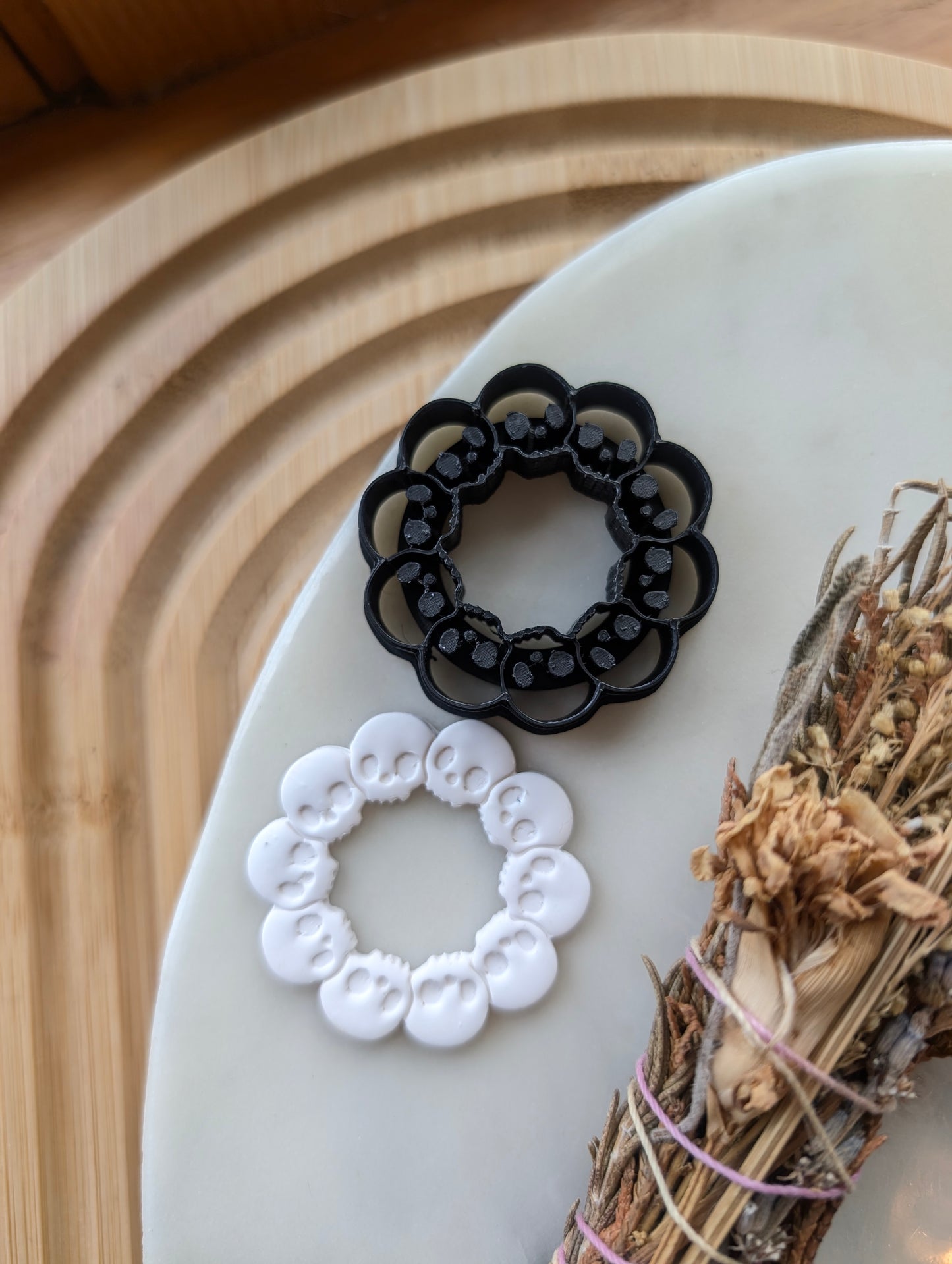 Skull Wreath Sharp Clay Cutter
