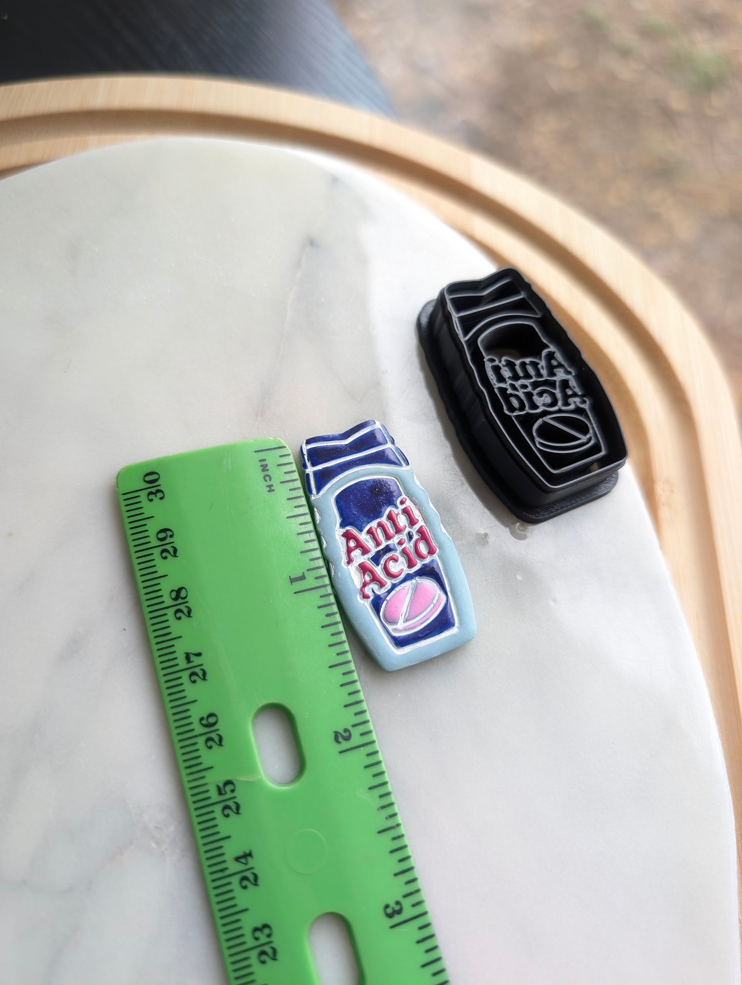 Anti-Acid Pill Bottle Sharp Clay Cutter