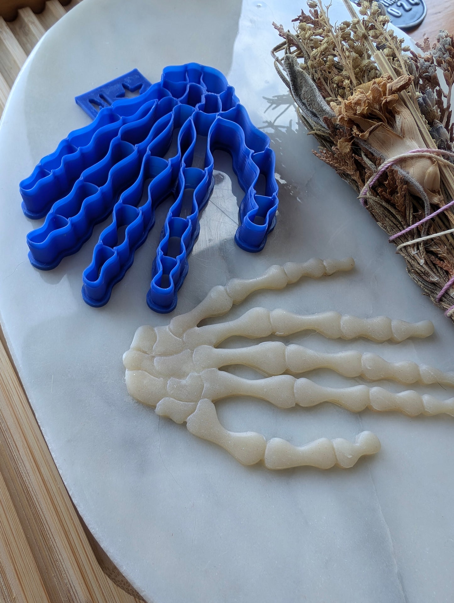 XL Skeletal Hand Sharp Clay Cutter