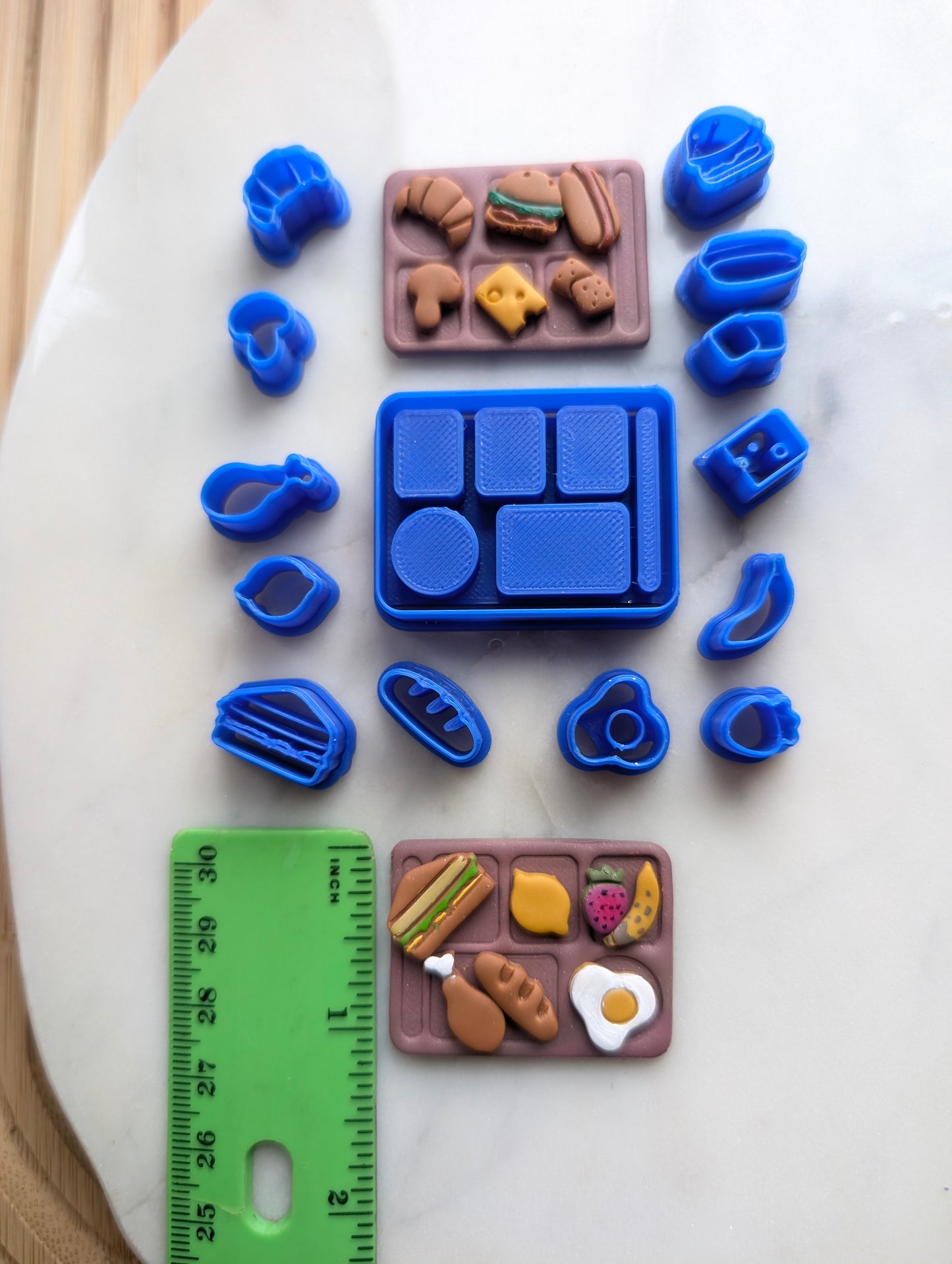 Food Tray with 10+ Micro Cutters Sharp Clay Cutter