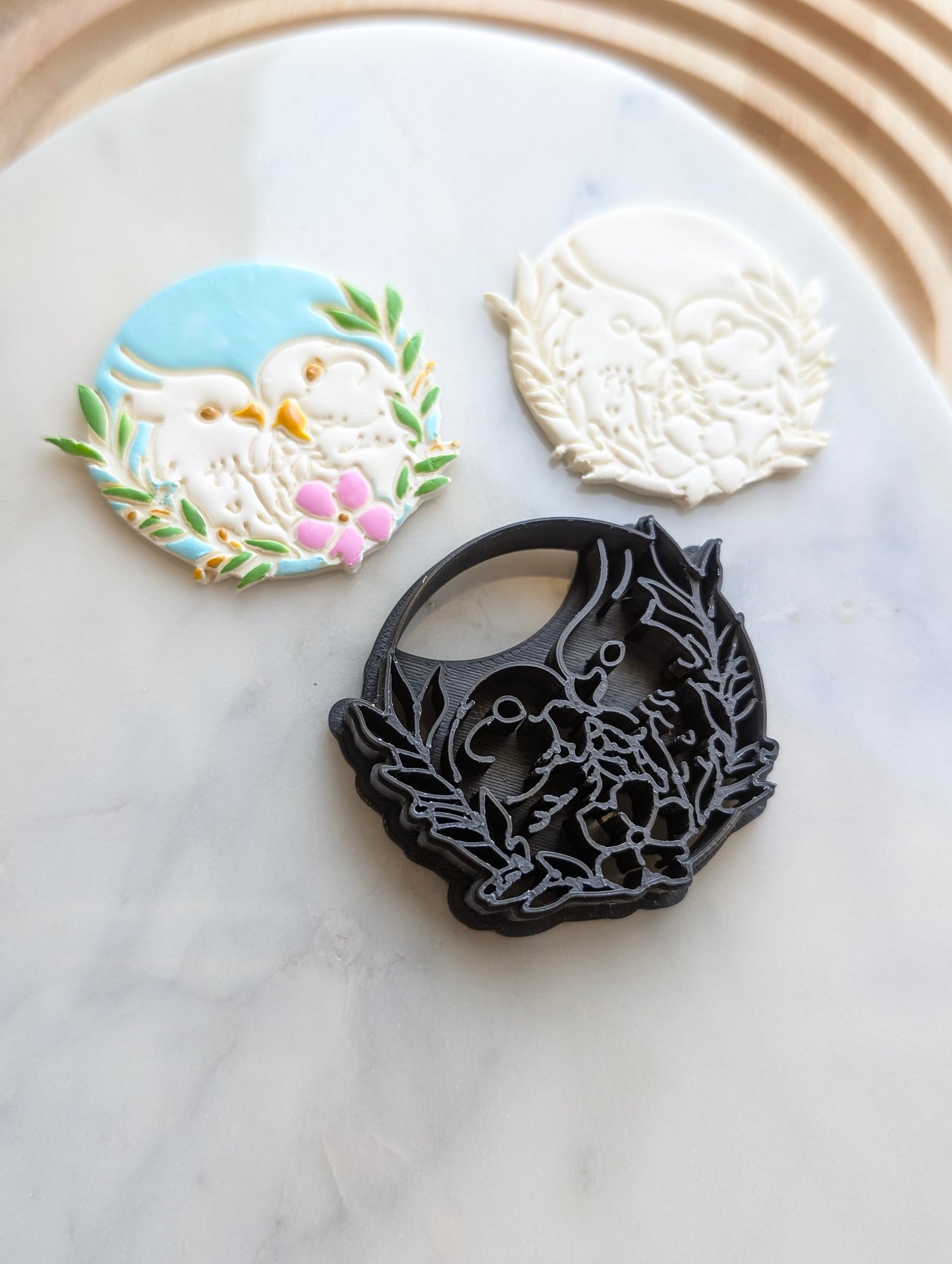 Love Bird Pair in Circle Sharp Clay Cutter