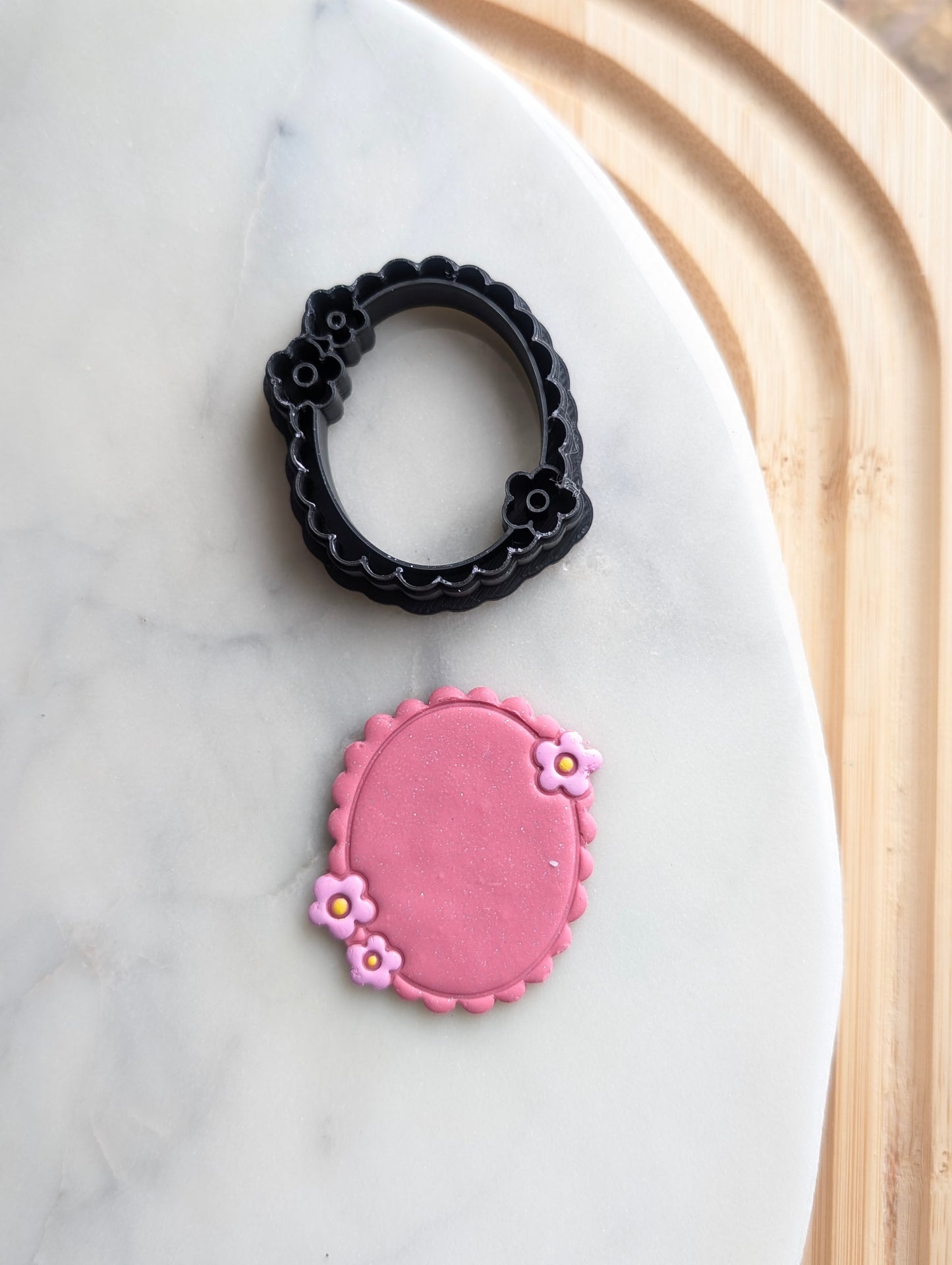 Strawberry Flower Frame Sharp Clay Cutter
