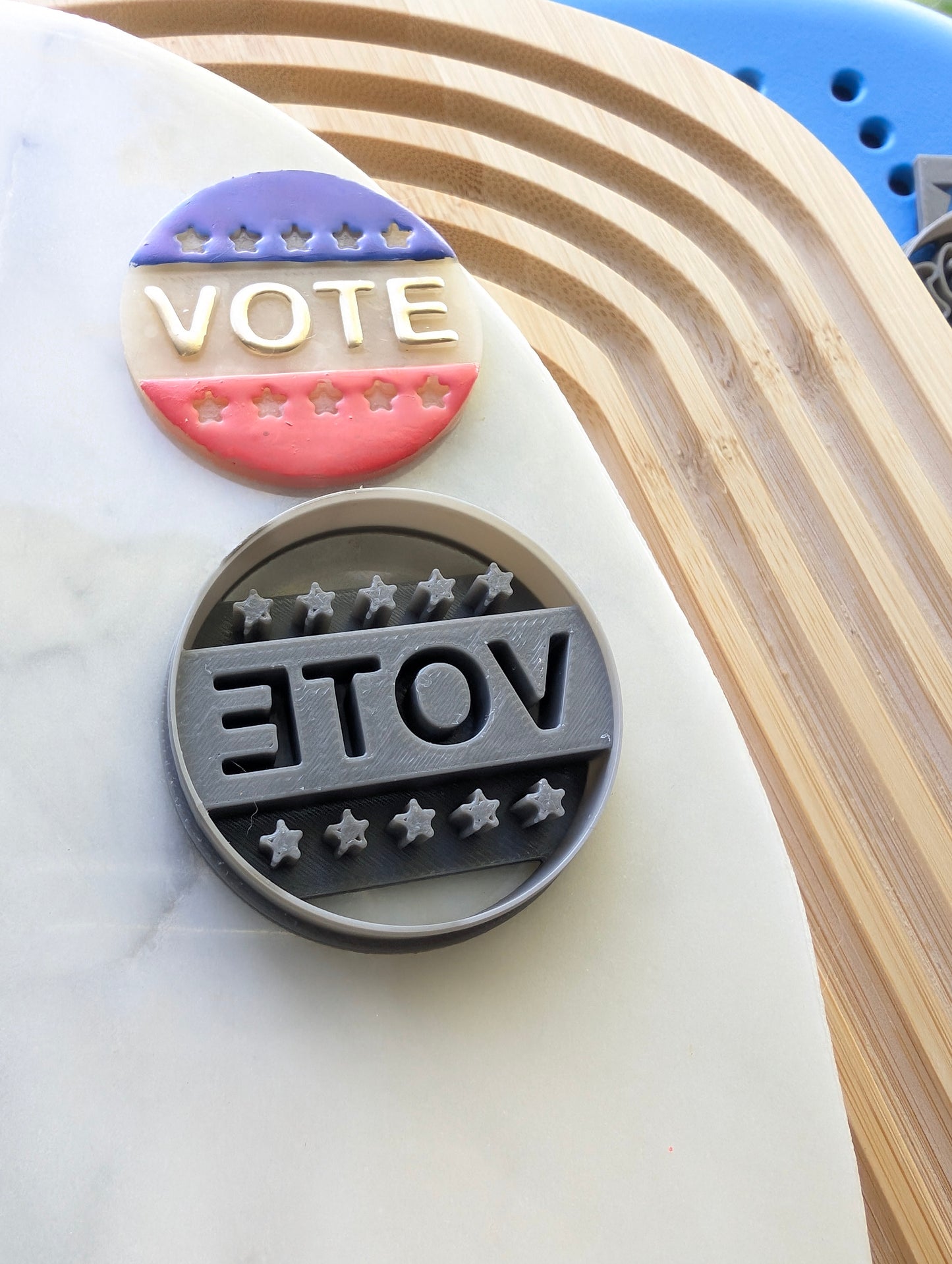 Traditional Vote Button Sharp Clay Cutter