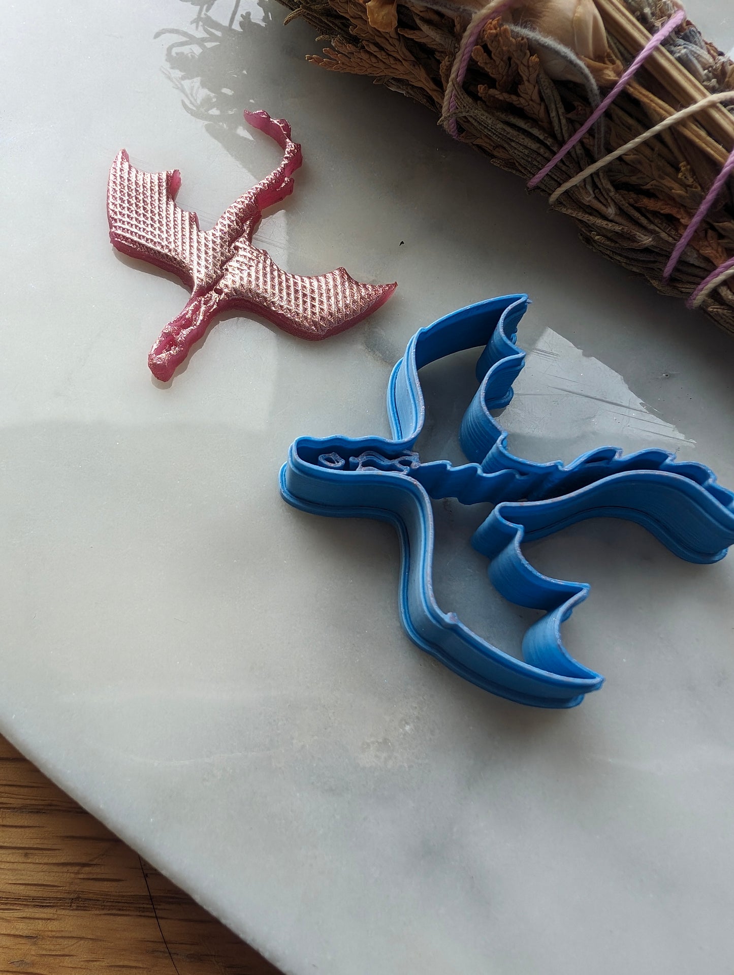 Swooping Dragon Sharp Clay Cutter