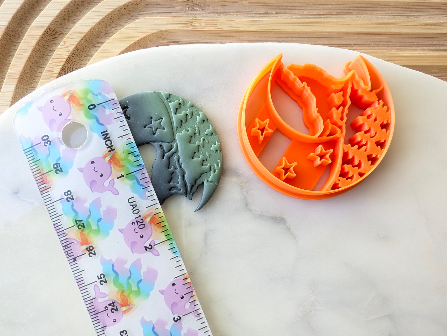 Wolf on Cliff on Crescent Moon Sharp Clay Cutter