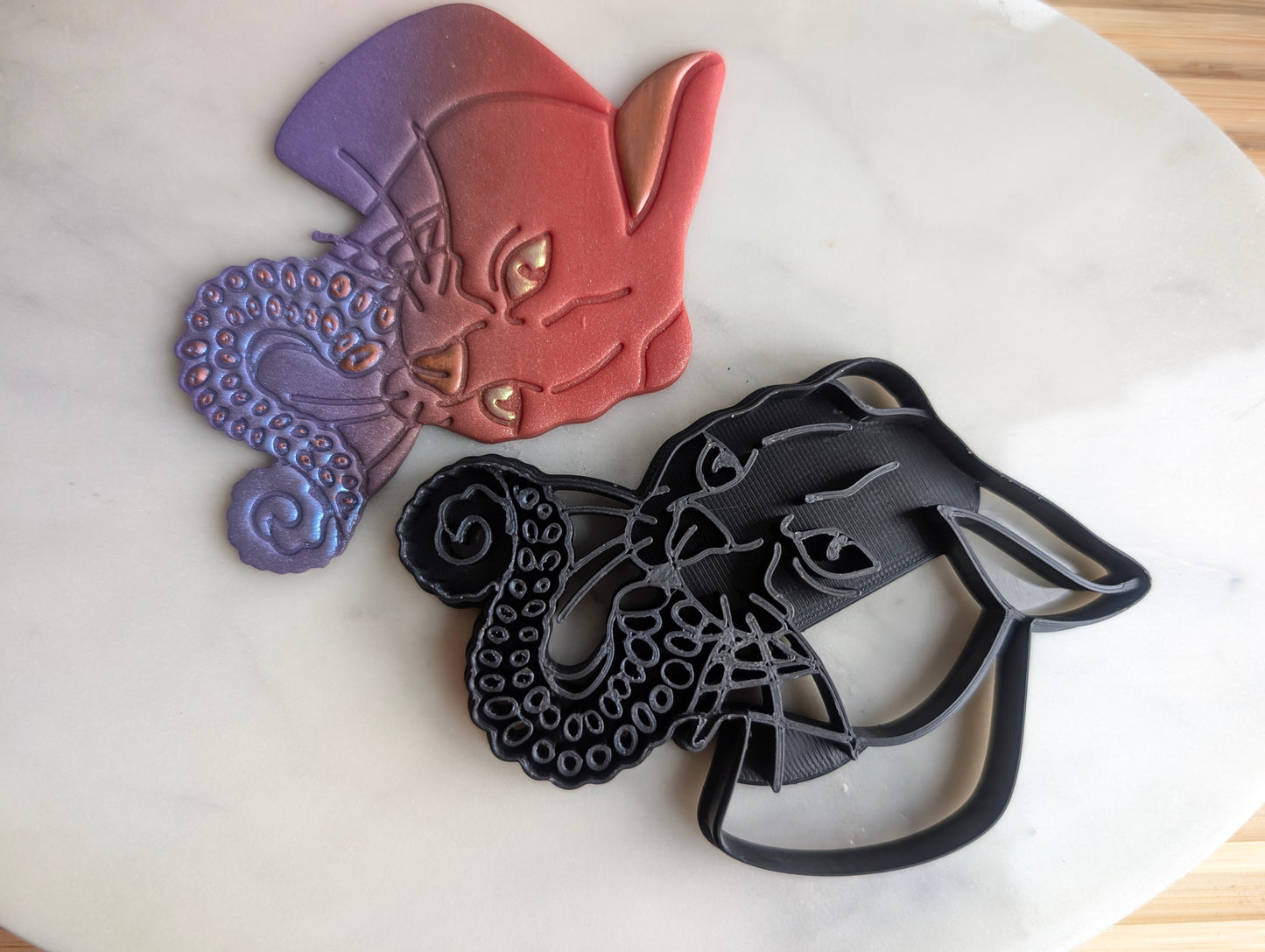 XL Angry Cat Head with a Tentacle Tongue Wall Hanger Sharp Clay Cutter