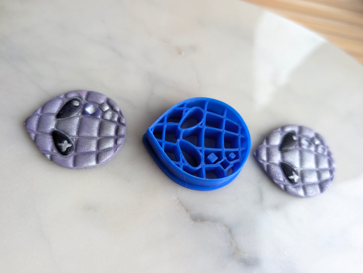 Disco Alien Head Sharp Clay Cutter