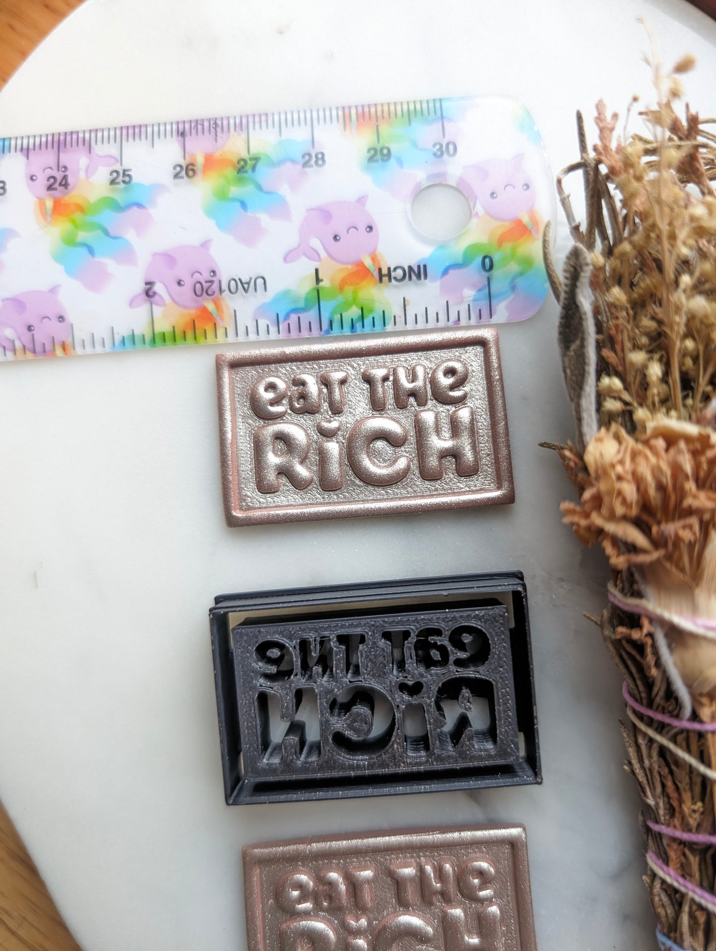 Eat The Rich Text Embossed Sharp Clay Cutter