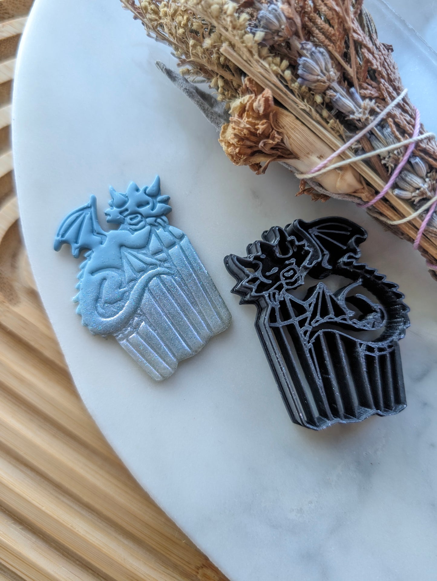 Sleeping Crystal Dragon Sharp Clay Cutter