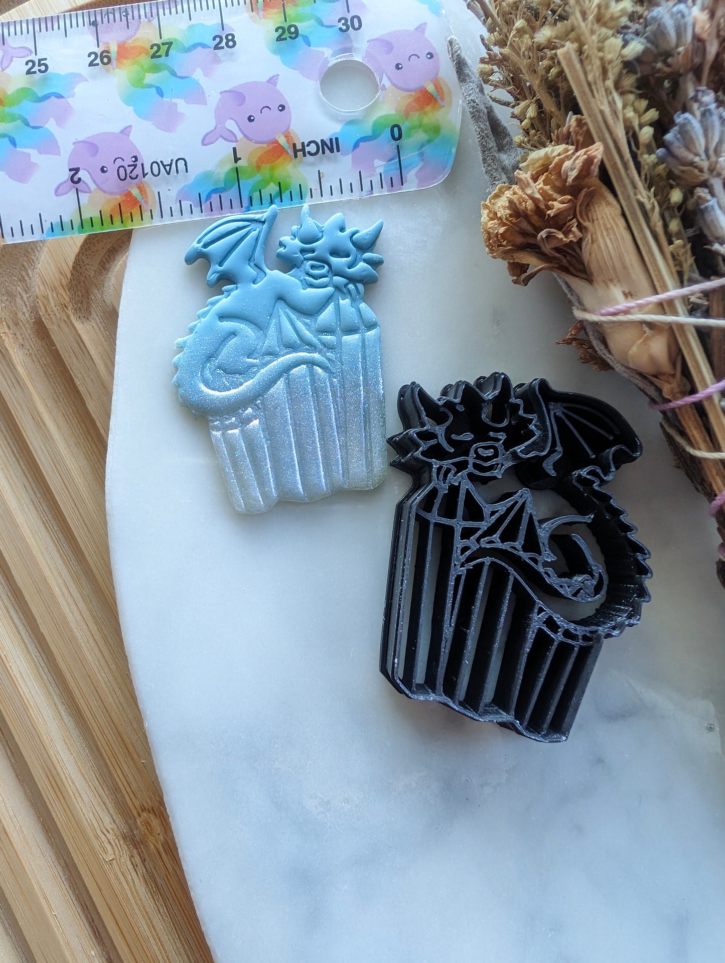 Sleeping Crystal Dragon Sharp Clay Cutter