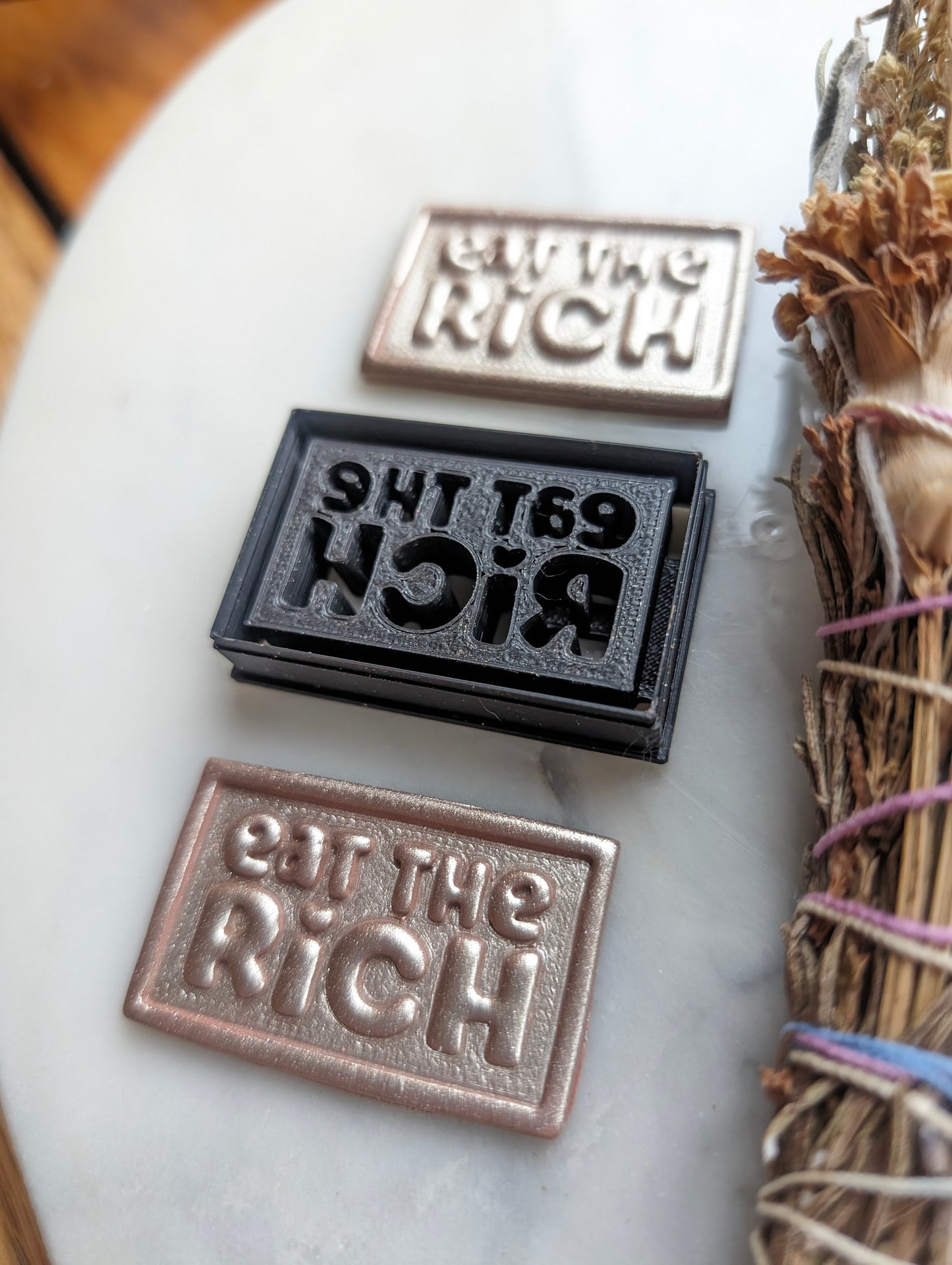 Eat The Rich Text Embossed Sharp Clay Cutter