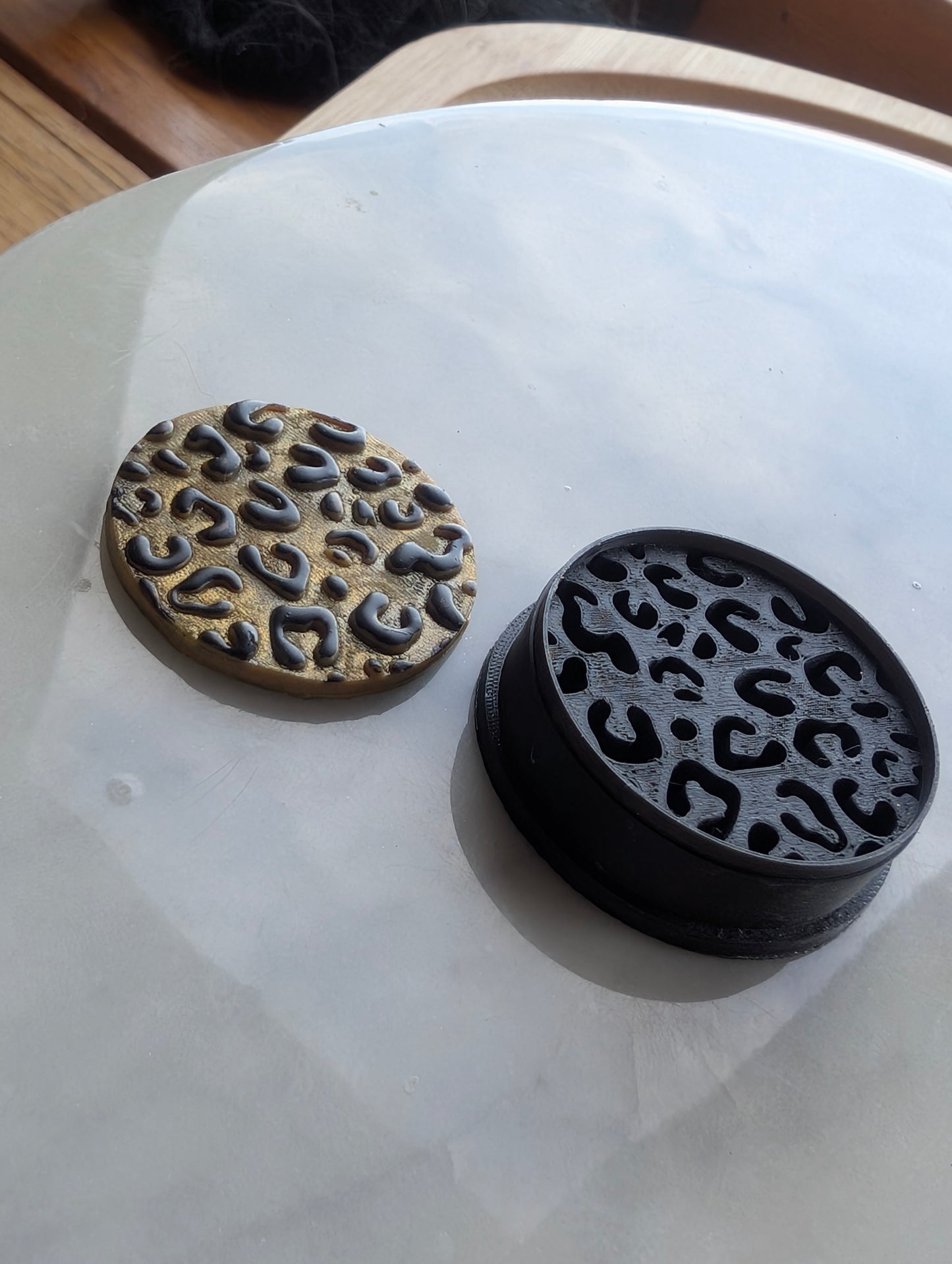 Leopard Print Circle Sharp Clay Cutter