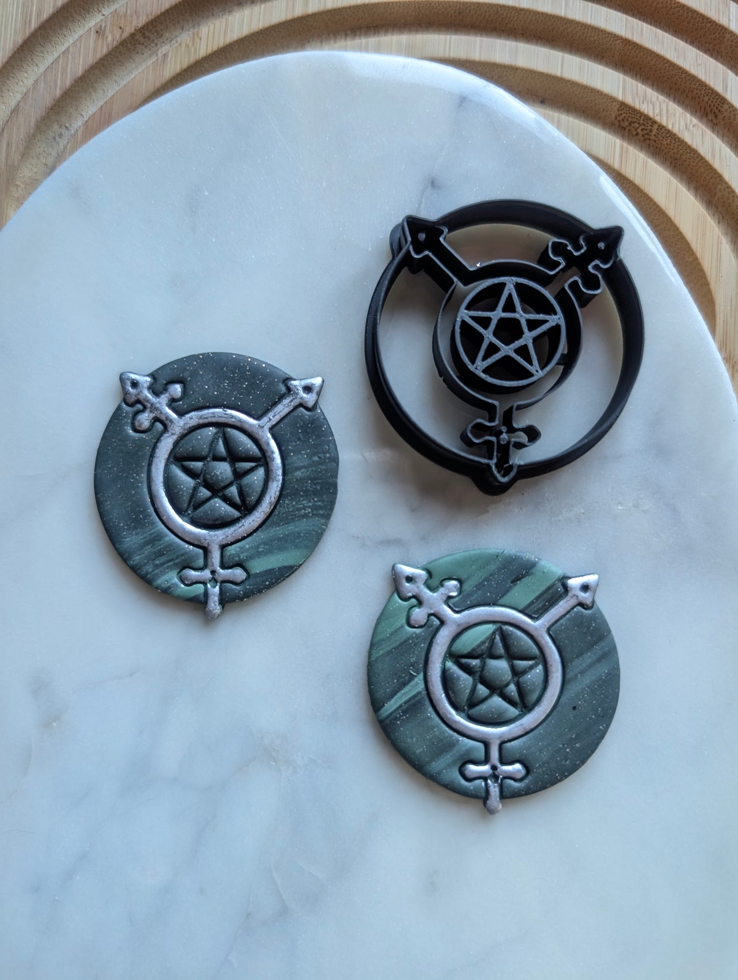Trans Symbol Pentacle in Circle Sharp Clay Cutter