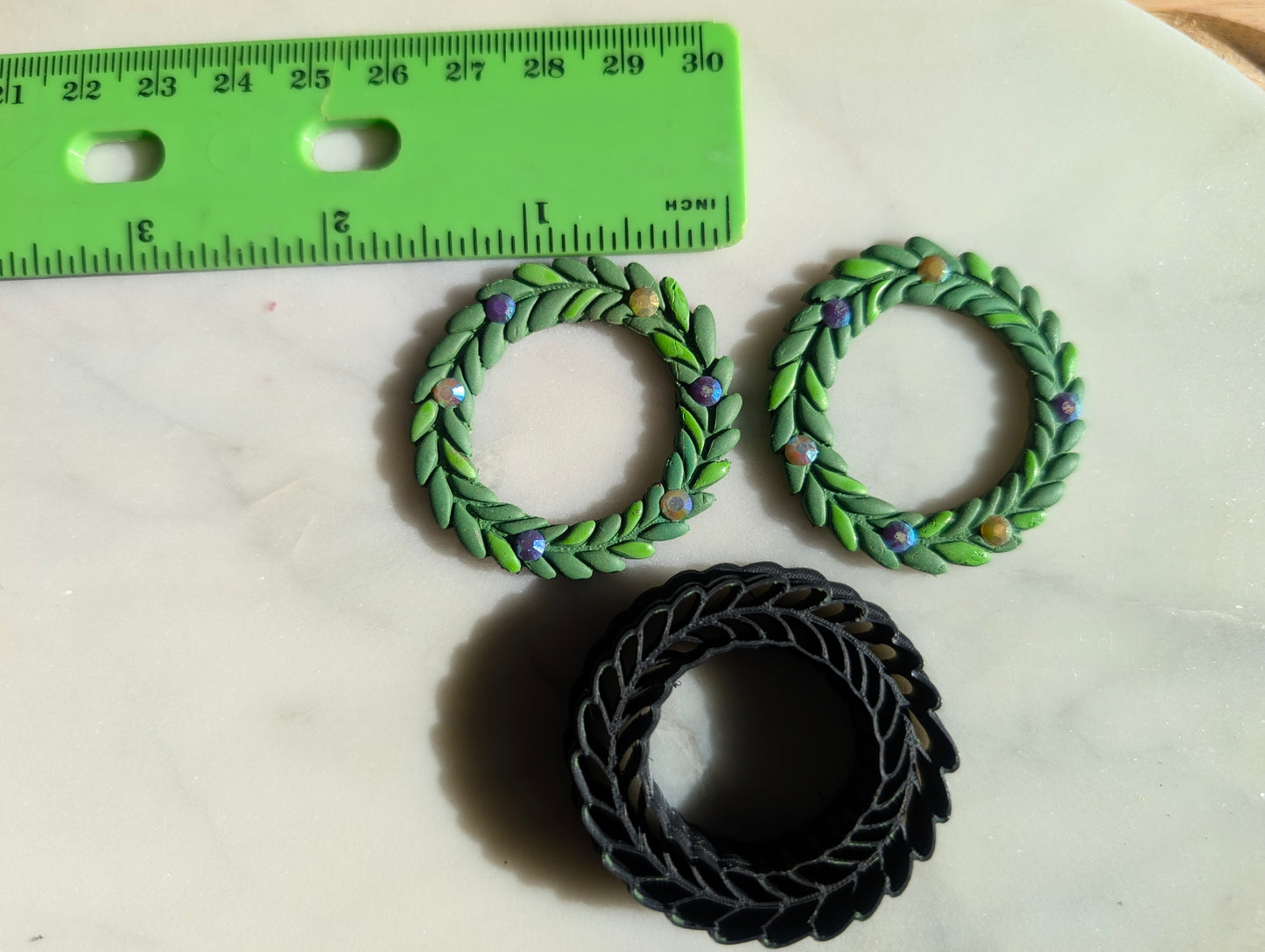 Olive Leaf Holiday Wreath - Embossed Sharp Clay Cutter