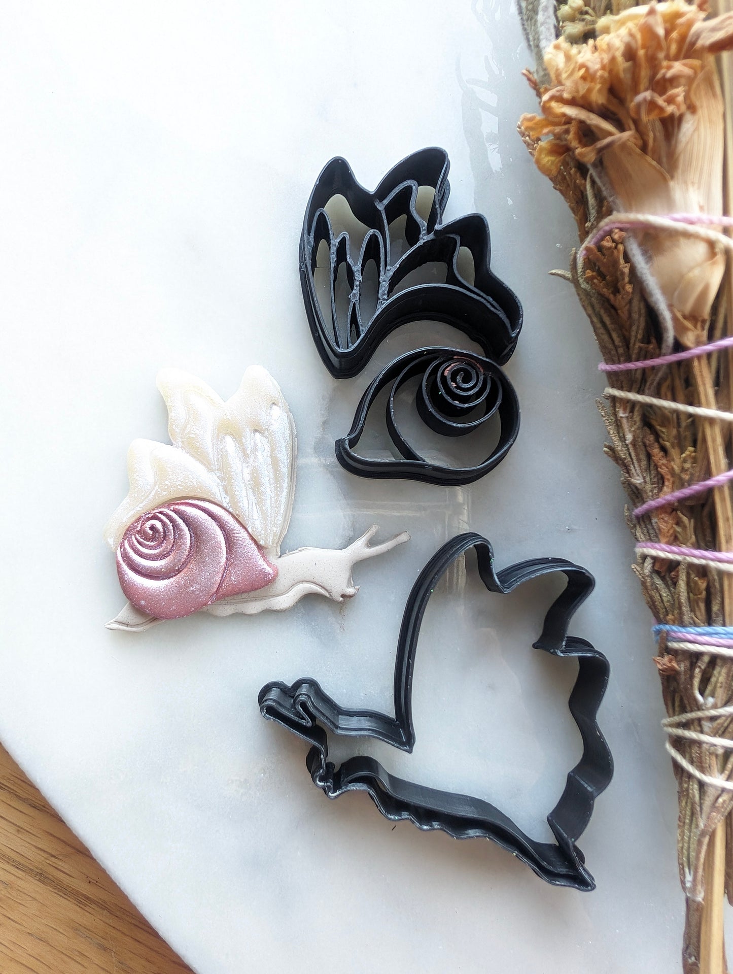 Snail with Wings Sharp Clay Cutter
