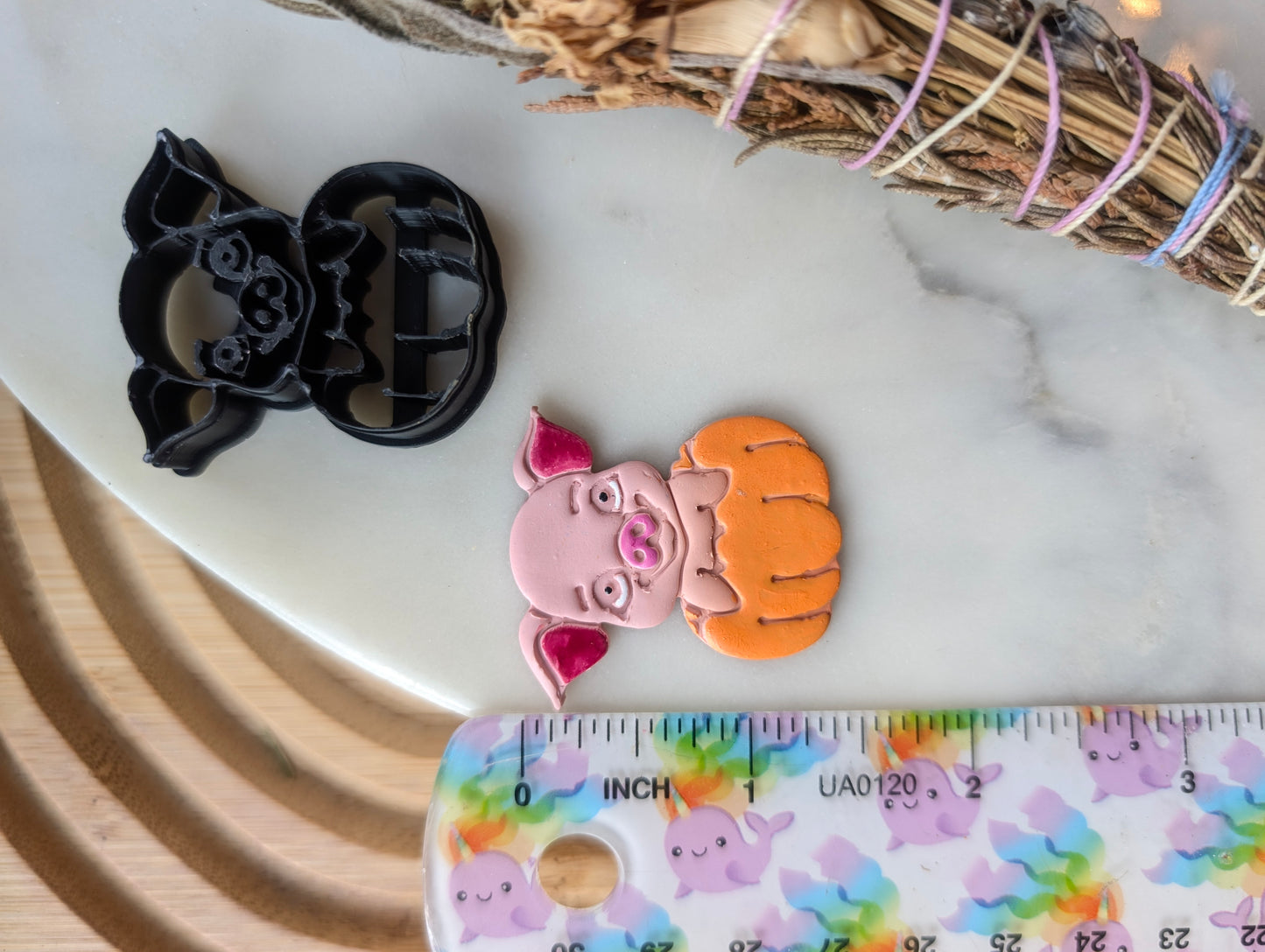 Pig in a Pumpkin Sharp Clay Cutter