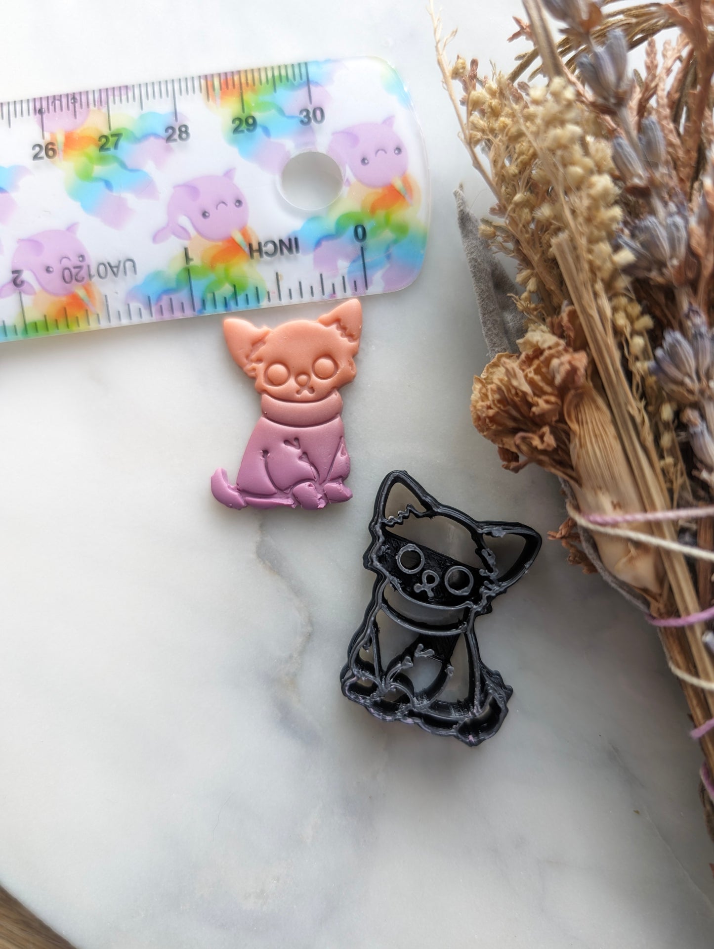 Chihuahua in a Sweater Sharp Clay Cutter