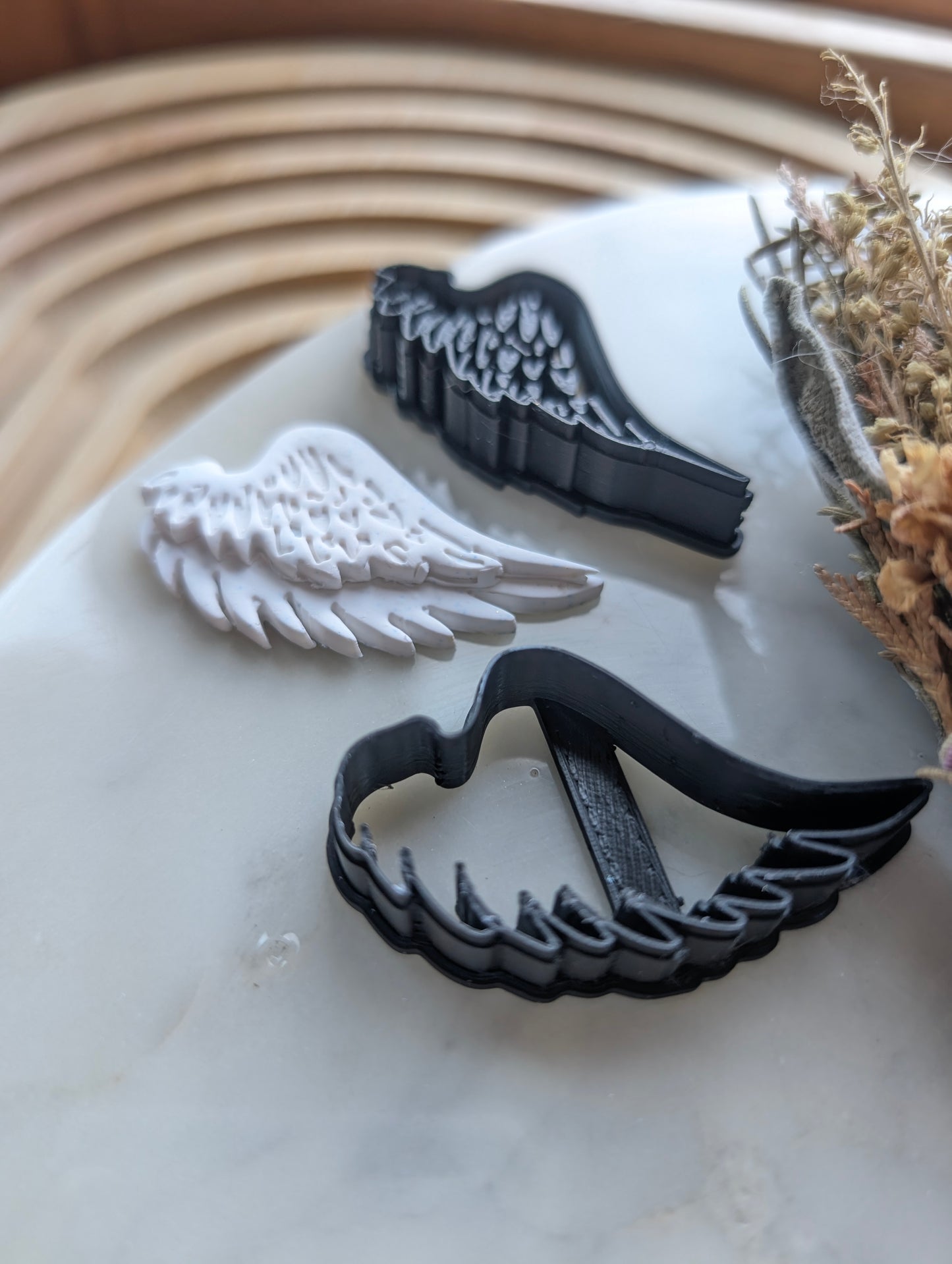 Medium Layered 2 Piece Wing Set Sharp Clay Cutter