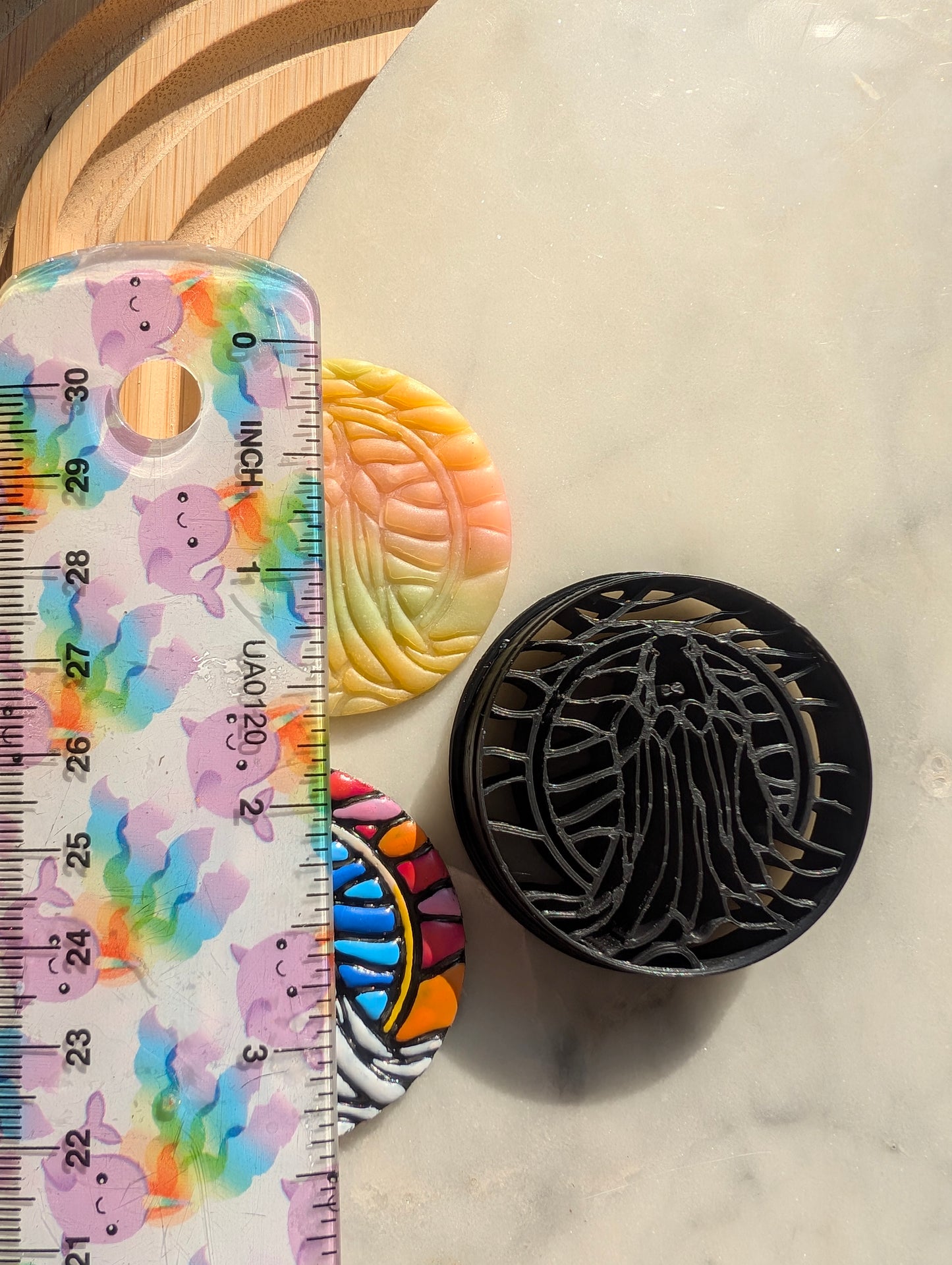 Single Ghost on Circle Sharp Clay Cutter