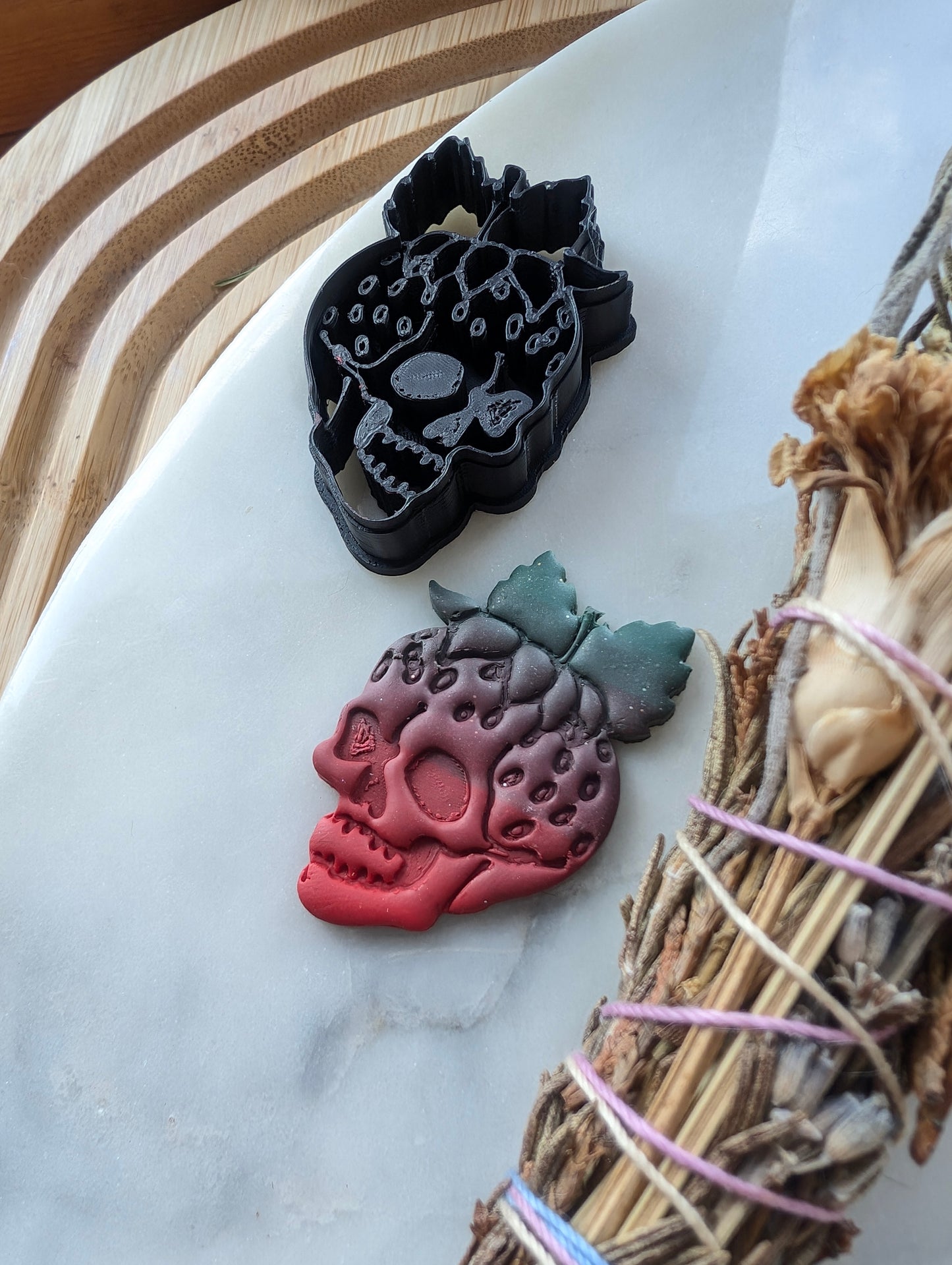 Strawberry Skull Sharp Clay Cutter