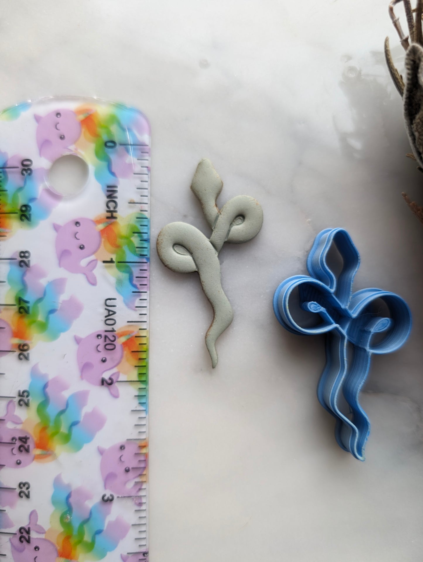 Cross Looped Snake Sharp Clay Cutter