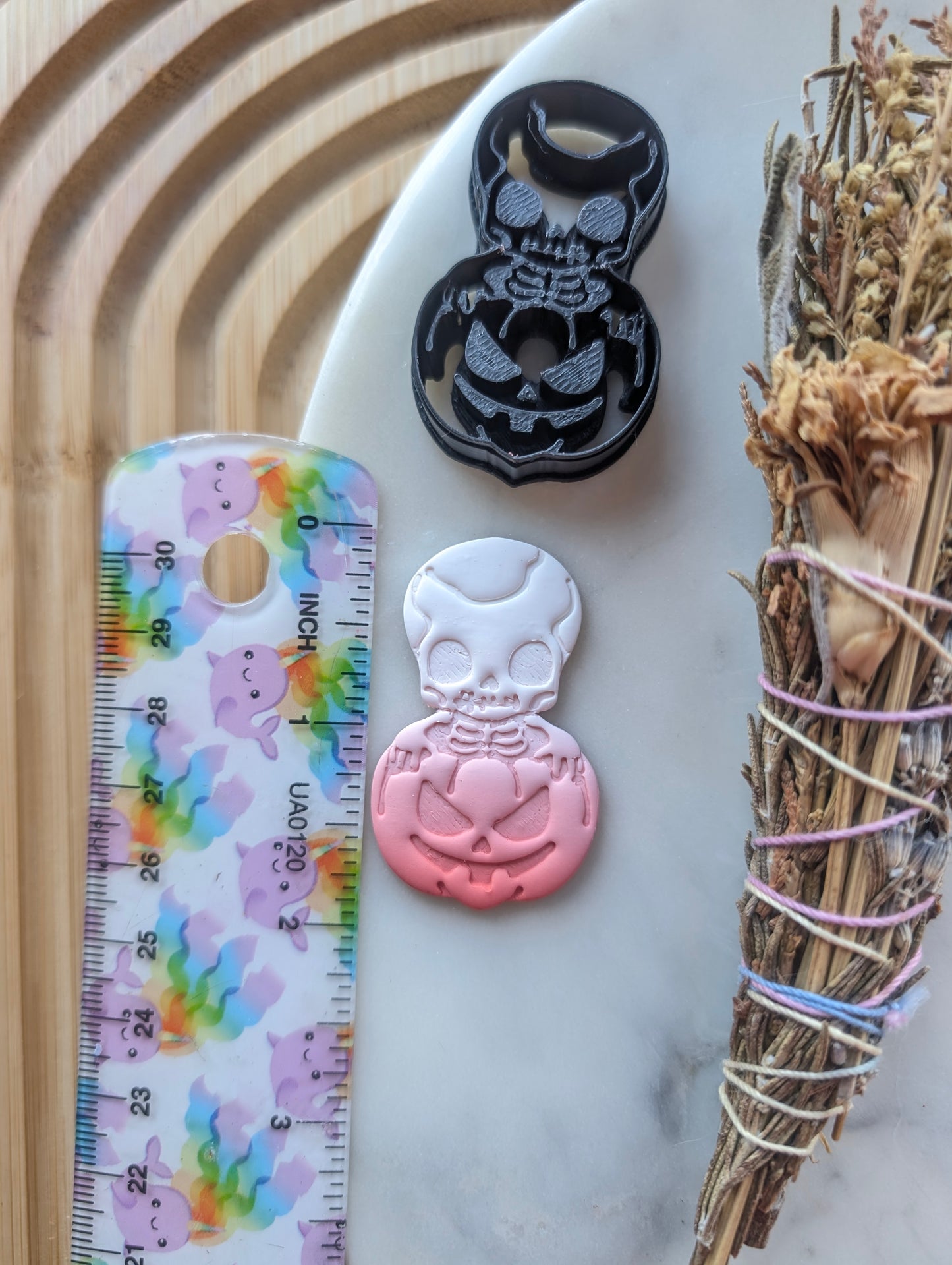 Chibi Skeleton in a Jack O Lantern Sharp Clay Cutter