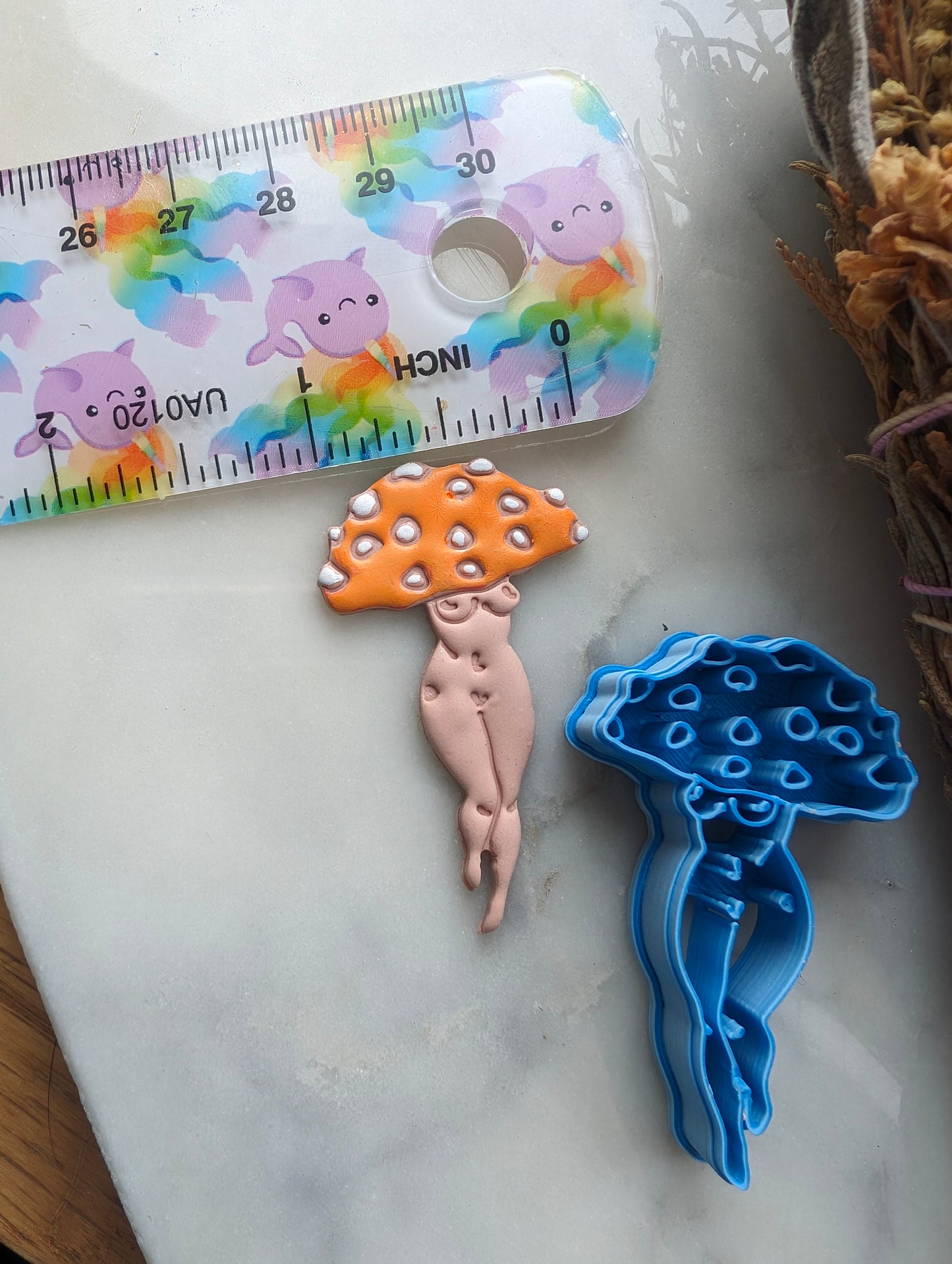 Mushroom Leggy Babe Sharp Clay Cutter