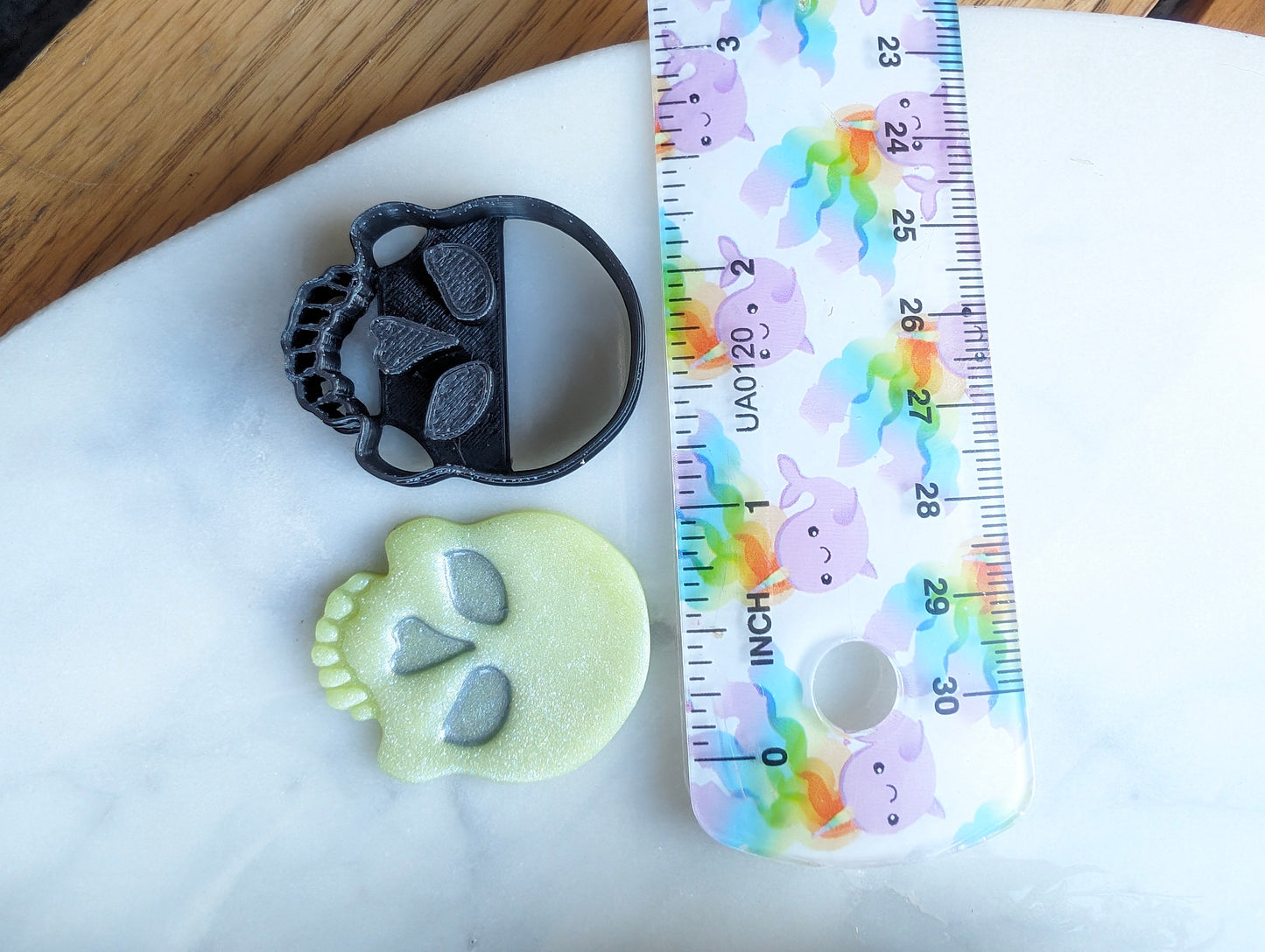 Large Jawless Skull Sharp Clay Cutter