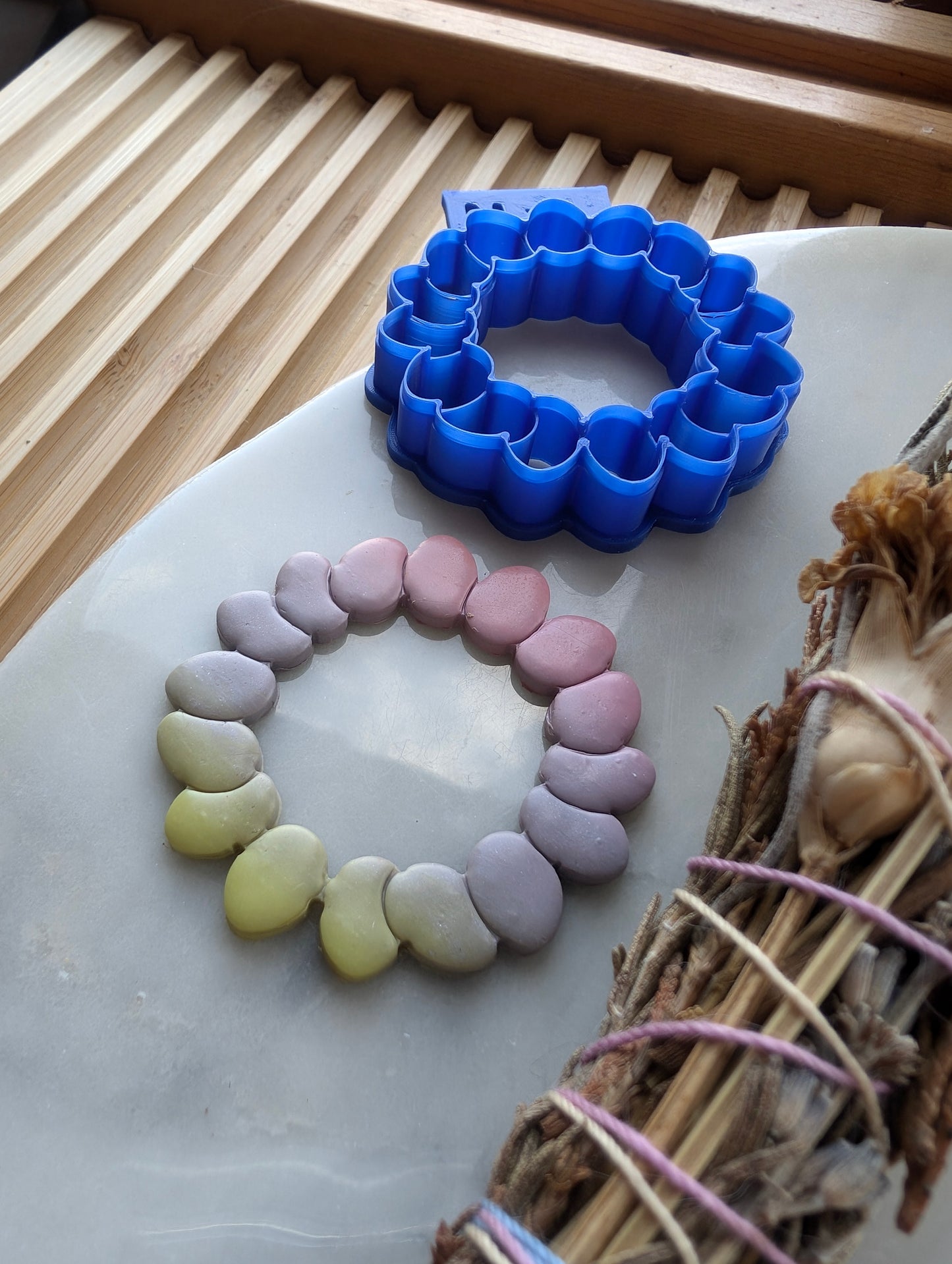 Egg Wreath Sharp Clay Cutter