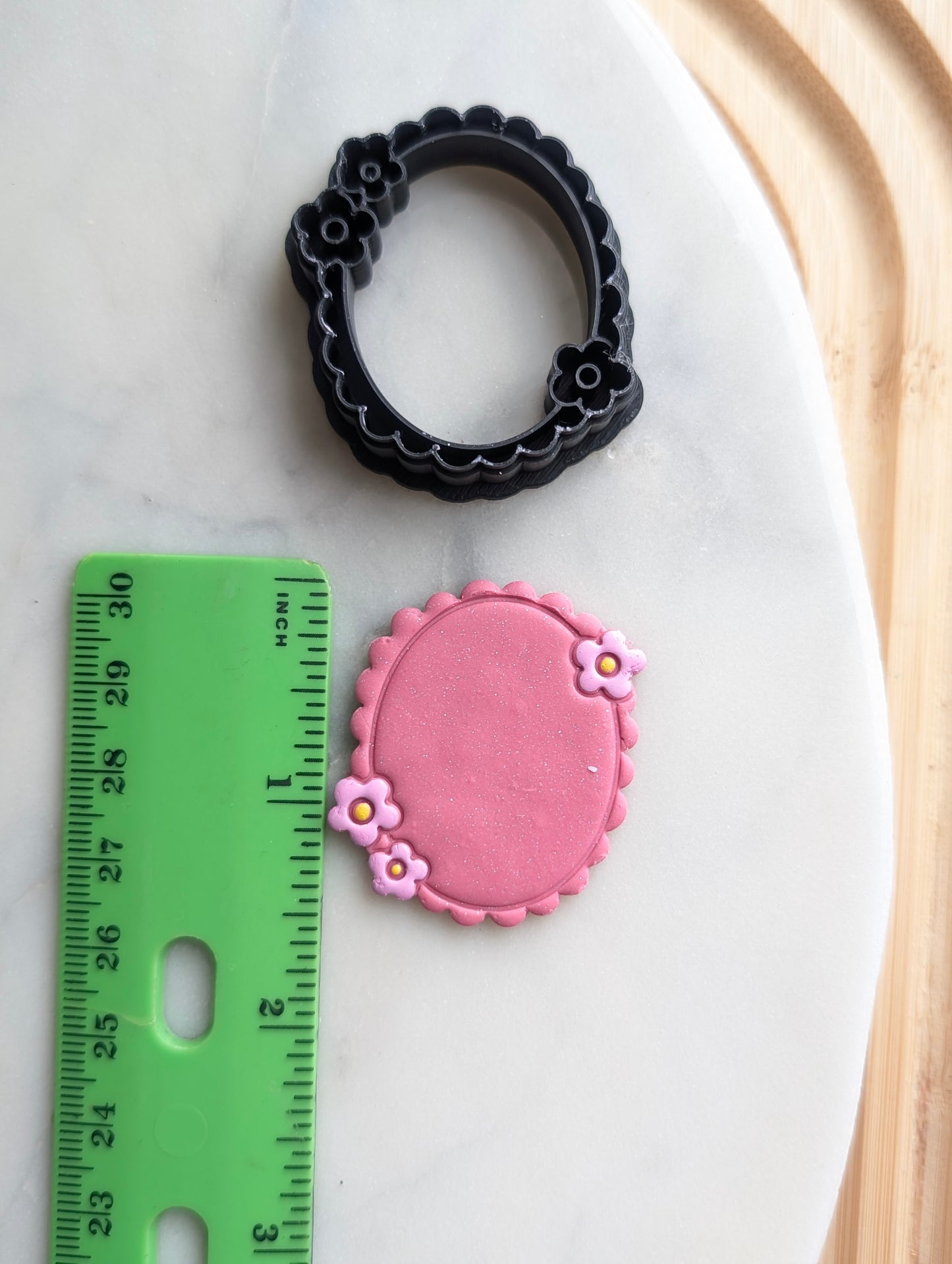 Strawberry Flower Frame Sharp Clay Cutter