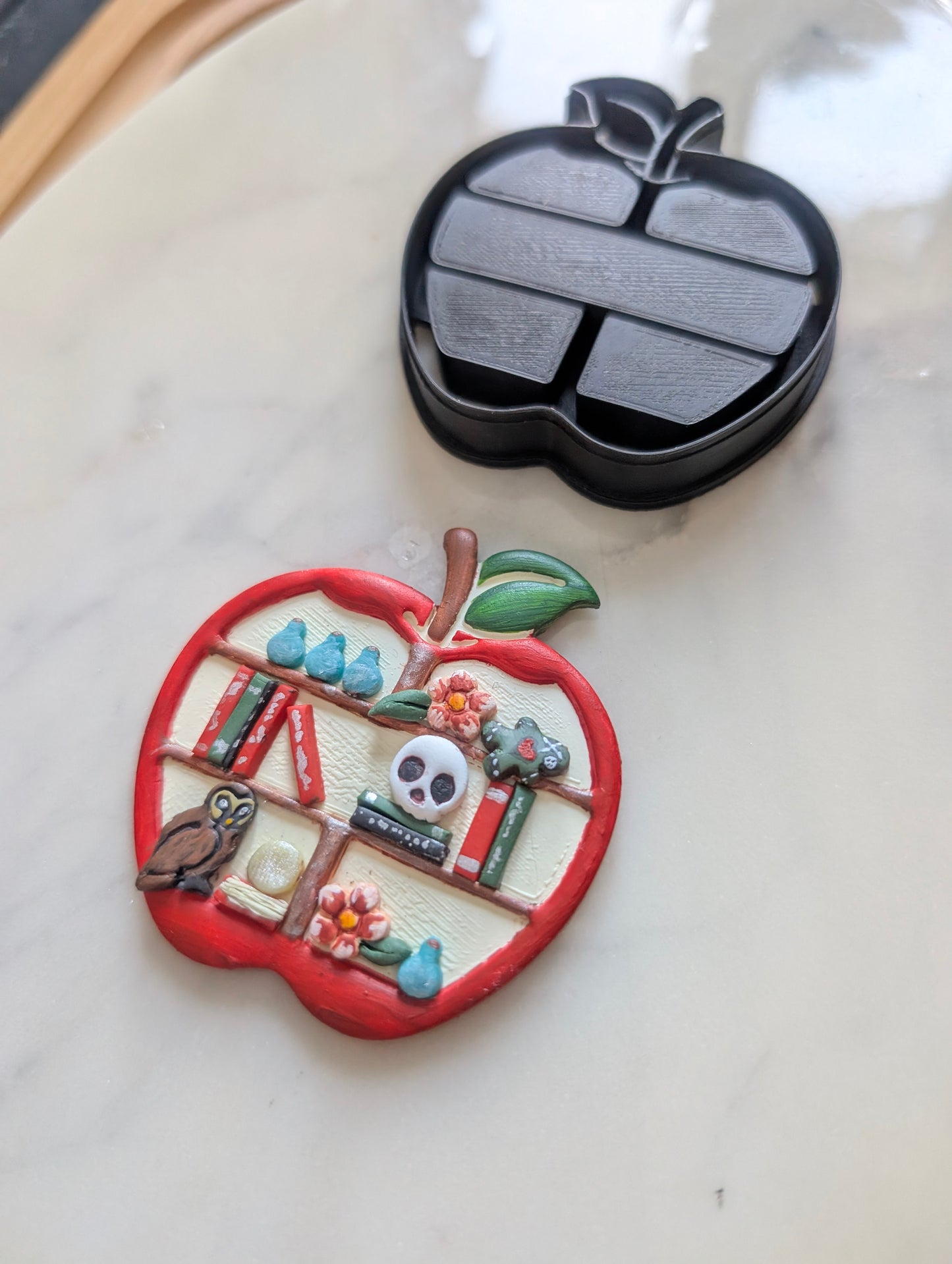 Apple Shaped Shelf Sharp Clay Cutter