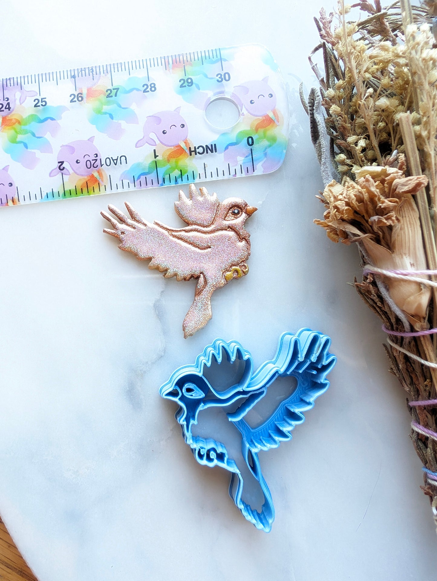 Beautiful Flying Bird Sharp Clay Cutter