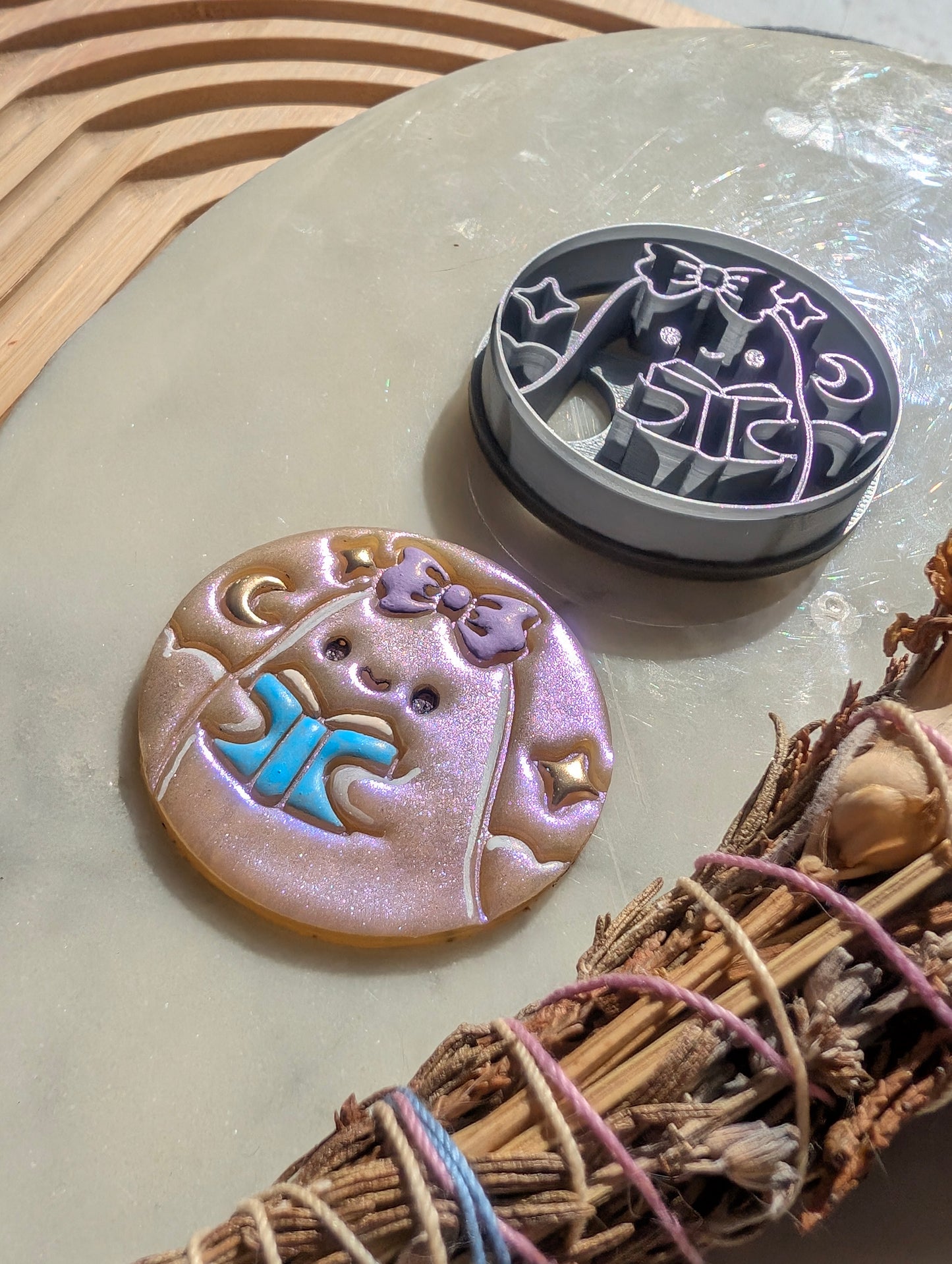 Ghost with Bow and Book in Circle Sharp Clay Cutter