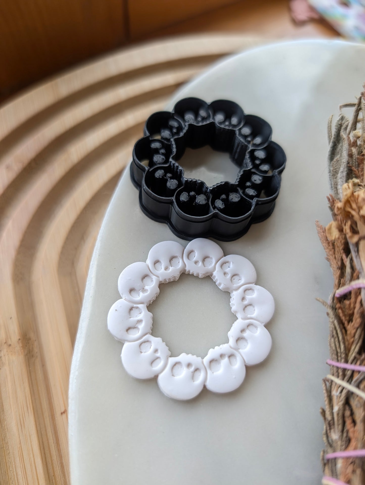 Skull Wreath Sharp Clay Cutter