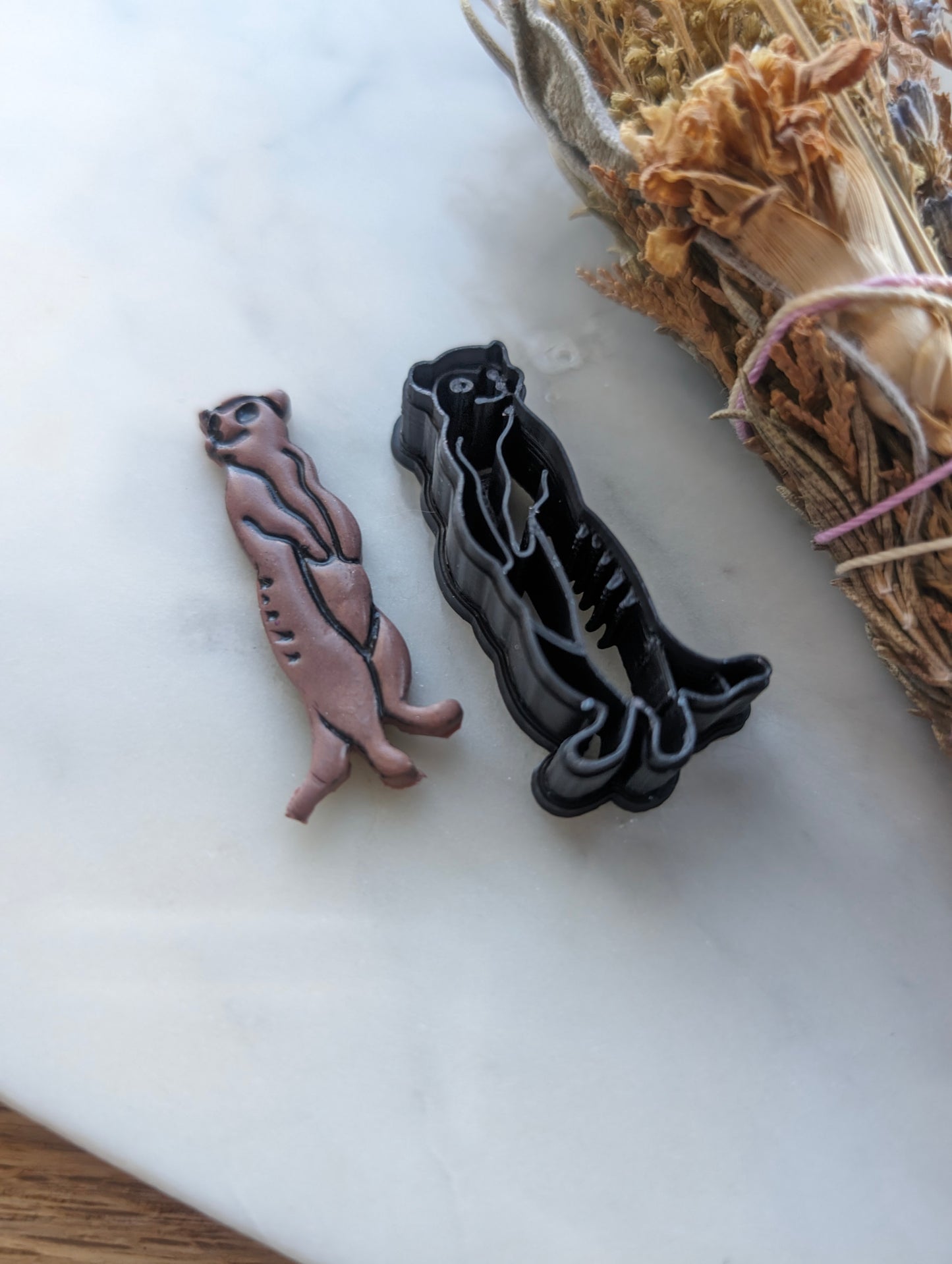 Standing Meerkat Sharp Clay Cutter