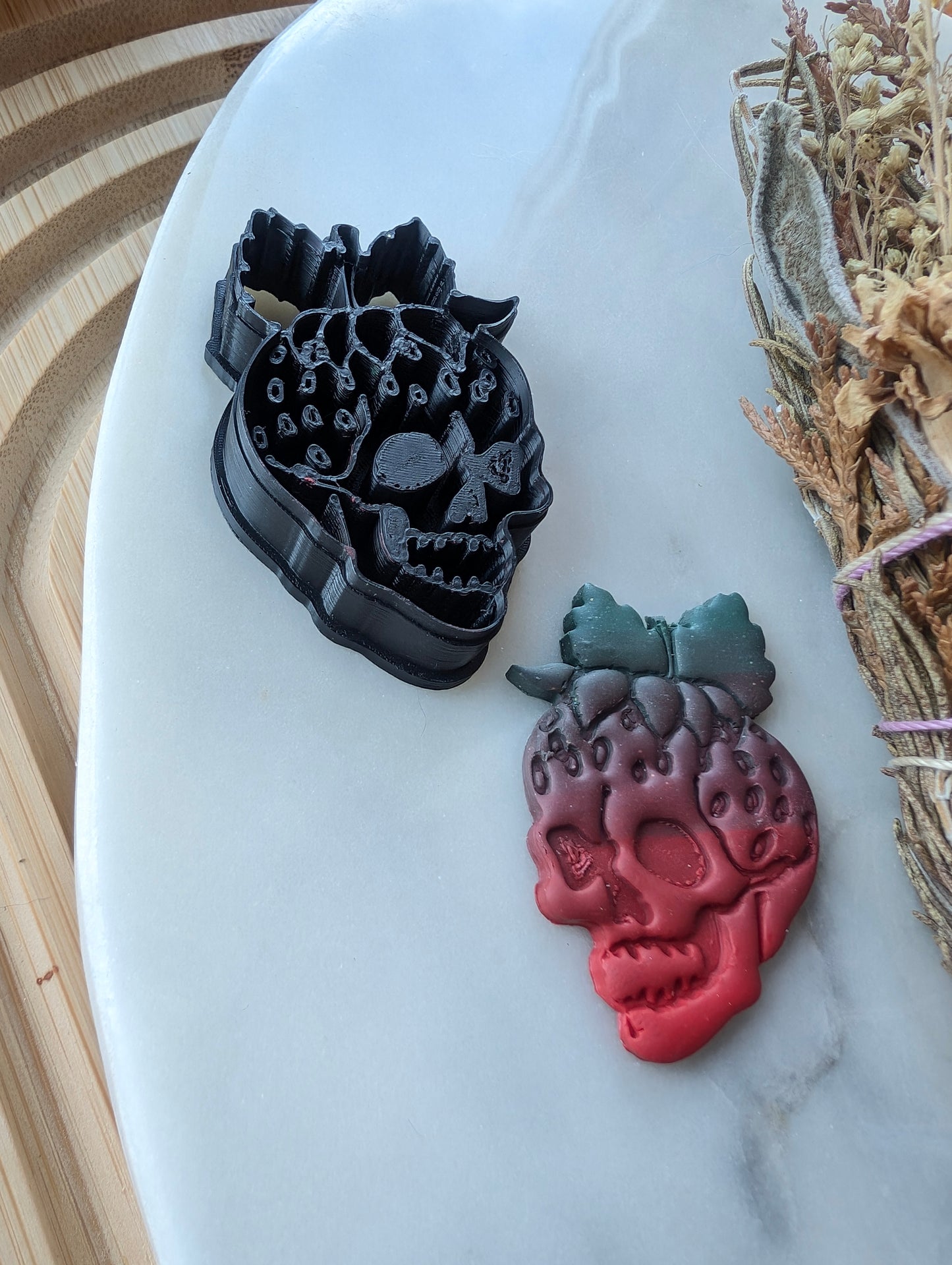 Strawberry Skull Sharp Clay Cutter